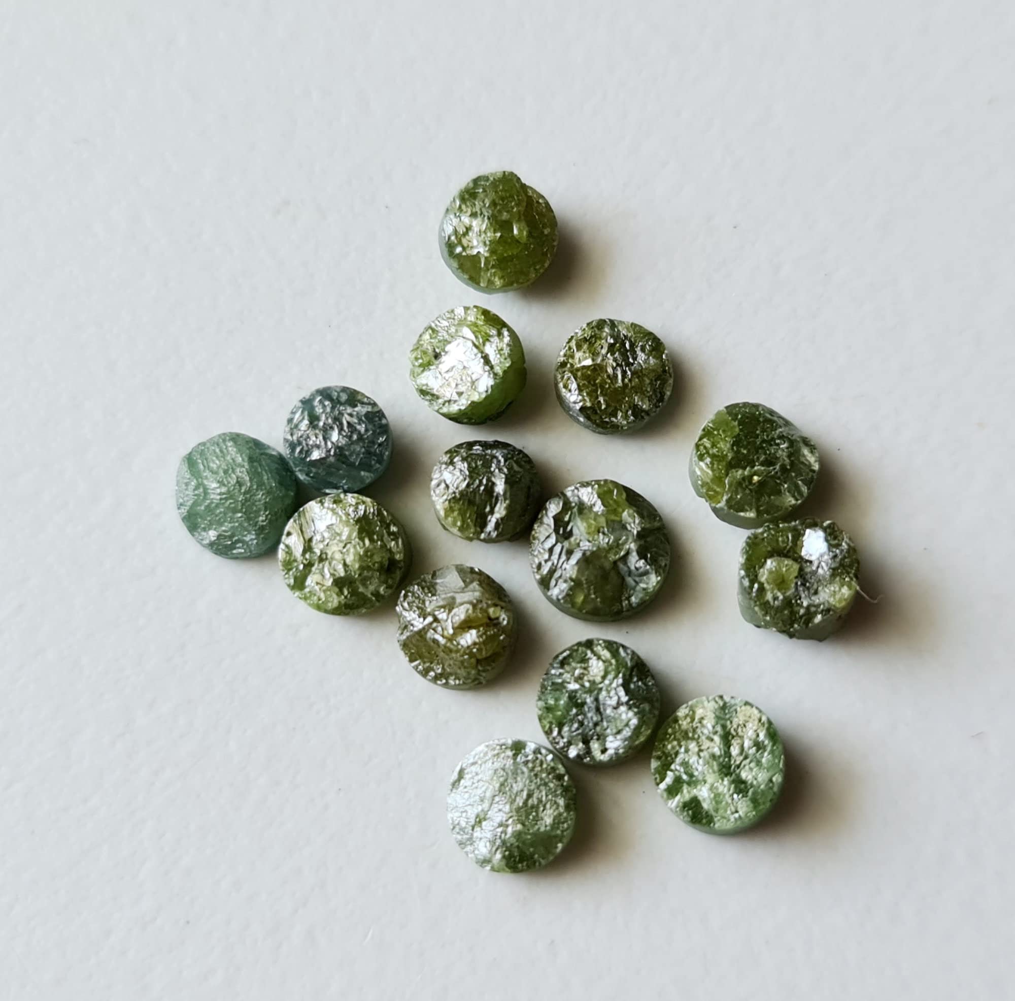 Dischi diamantati grezzi Pneumatico diamantato 1 pezzo Diamante tagliato al laser sciolto per donna, verde (trattato), 5-5,5 mm