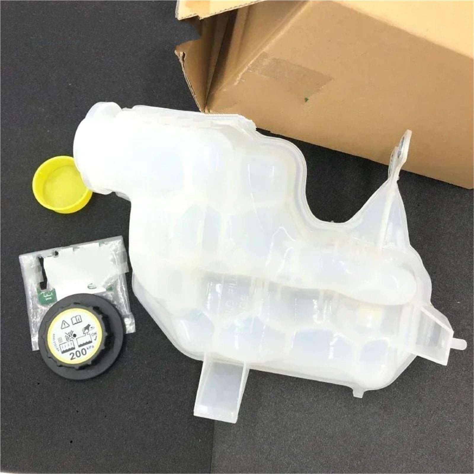 Zbiornik wyrównawczy płynu chłodzącego pasujący do Land Rover Discovery 3 4, pasuje do Range Rover Sport, zbiornik wyrównawczy z czujnikiem LR020367(Tank without lid)
