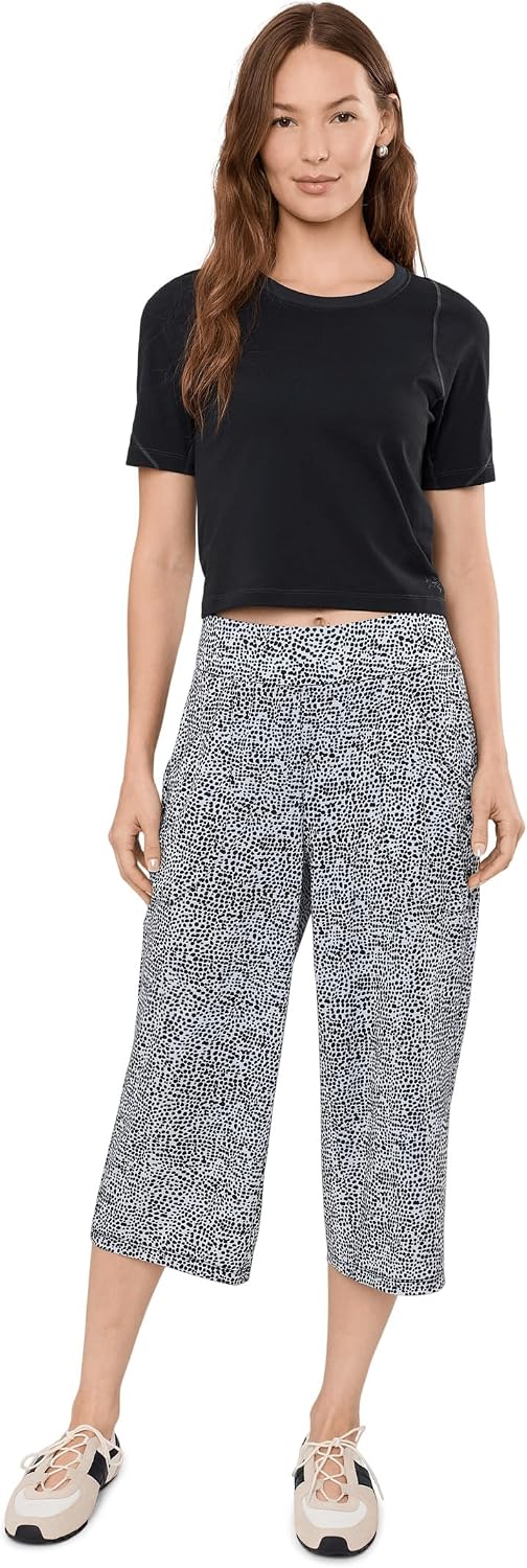 Jamie Sadock Women's Ocelot Sunsense 31" Inseam Mid Capri Pants