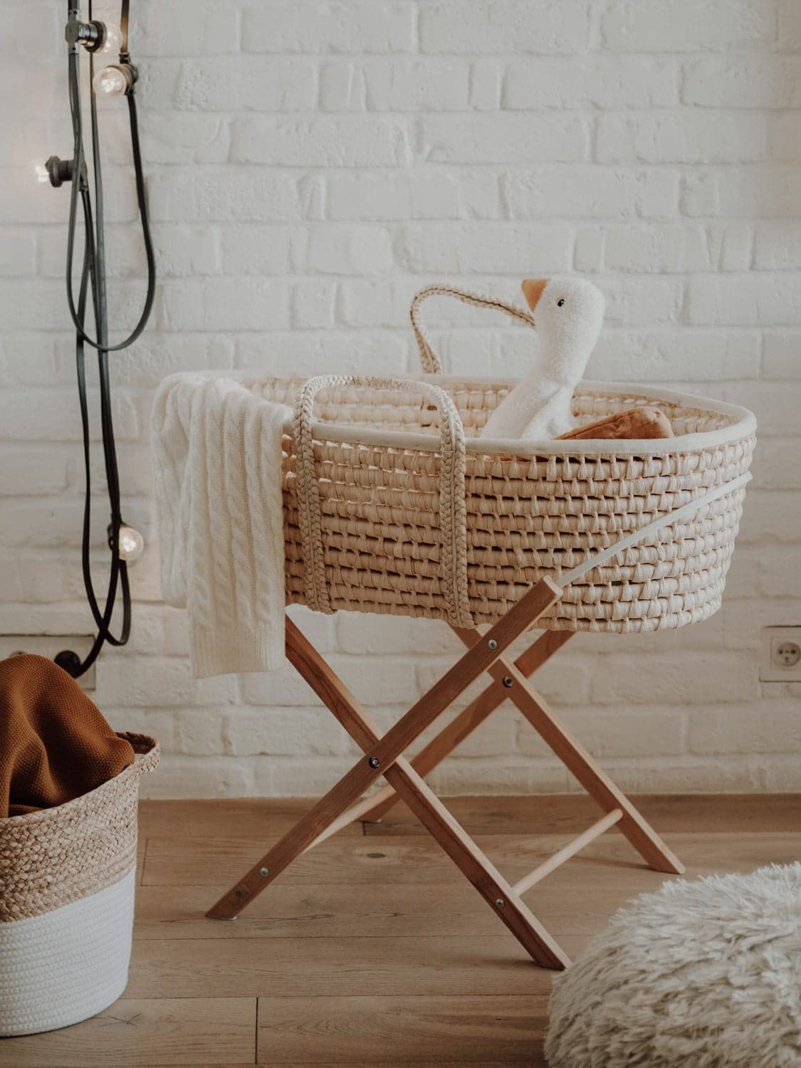 Culla con supporto e materasso, set regalo premium per baby shower (natural stand)