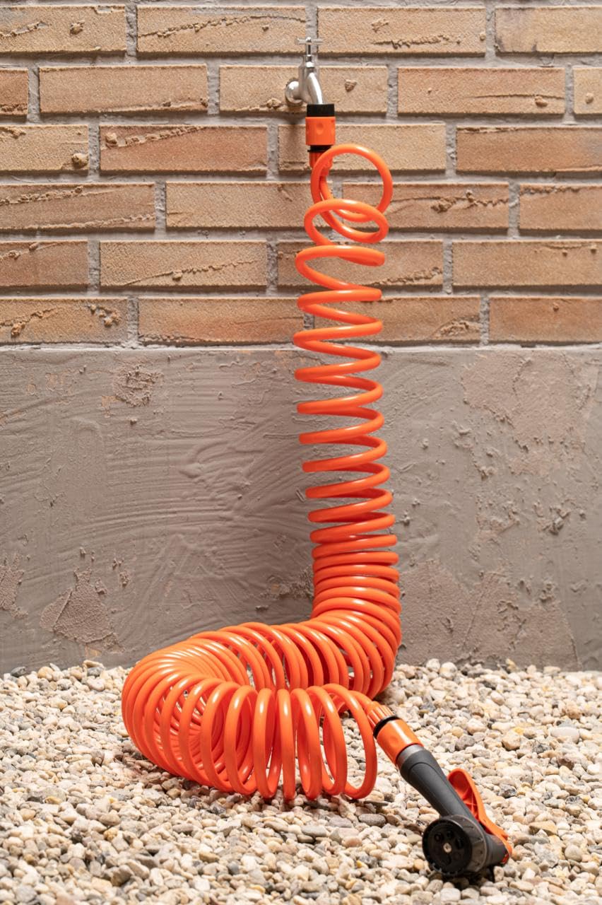 BLACK+DECKER Wąż spiralny 15 m – wąż ogrodowy z opryskiwaczem ogrodowym i armaturą 1/2 – tworzywo sztuczne – pomarańczowy/czarny