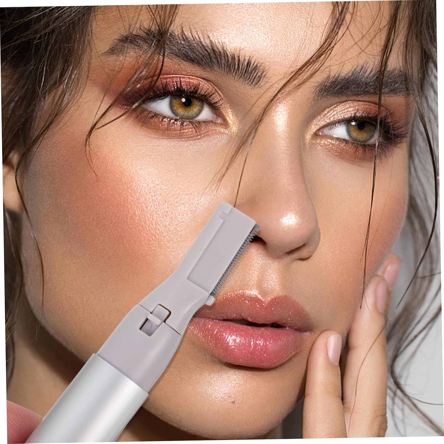 Electric Eyebrow Hair Remover Trimmer for Women Labor Saving Compact Facial Hair Shaver Non Slip Grip Easy to Clean Portable Makeup Bag