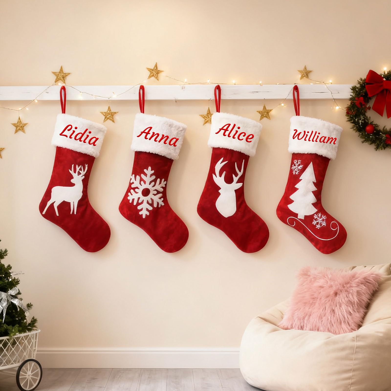 Generisch 4 PCS Personalisiert Weihnachtsstrumpf, Namensstickerei, 44 cm | Roter Samtstoff Nikolausstrumpf mit Weihnachtsmann, Schneemann & Pinguin, Familien-Weihnachtsdeko, 17 Zoll