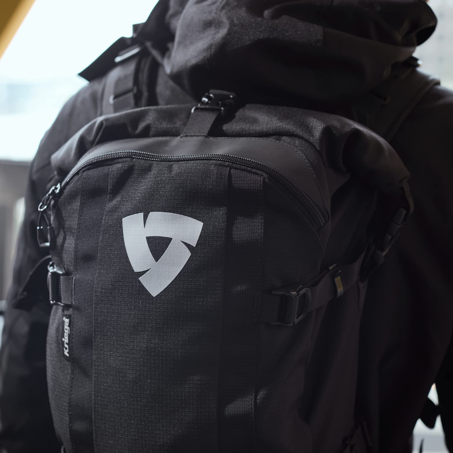 Amazon.co.jp: [レブイット] バックパック ロード 22L ブラック FREE 