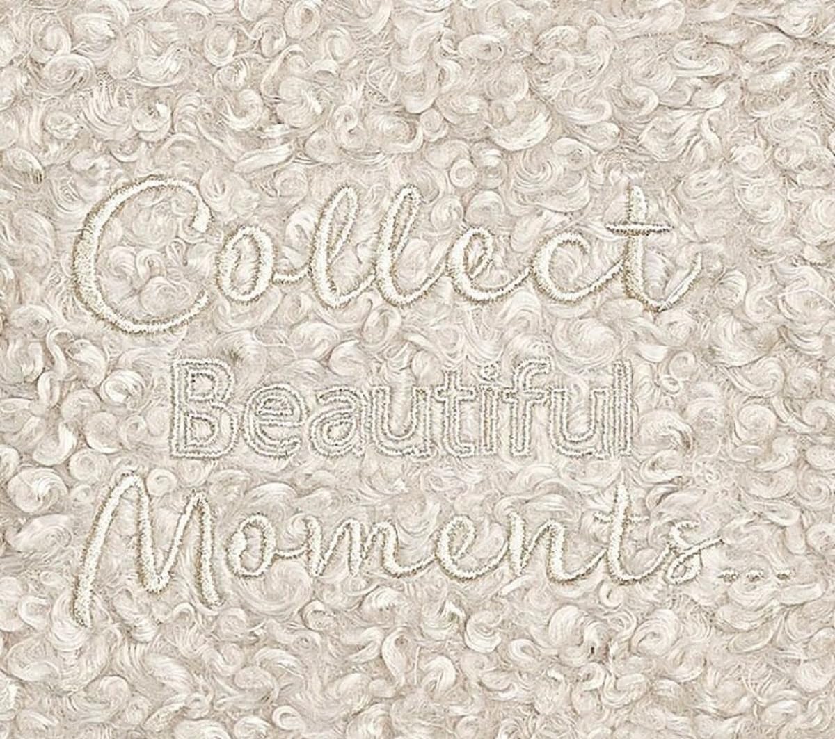 Bluza Bouclé Mayoral w kolorze beżowym, z haftem Collect Beautiful Moments, z długimi rękawami, idealna dla dziewczynek, dziewczęca bluza