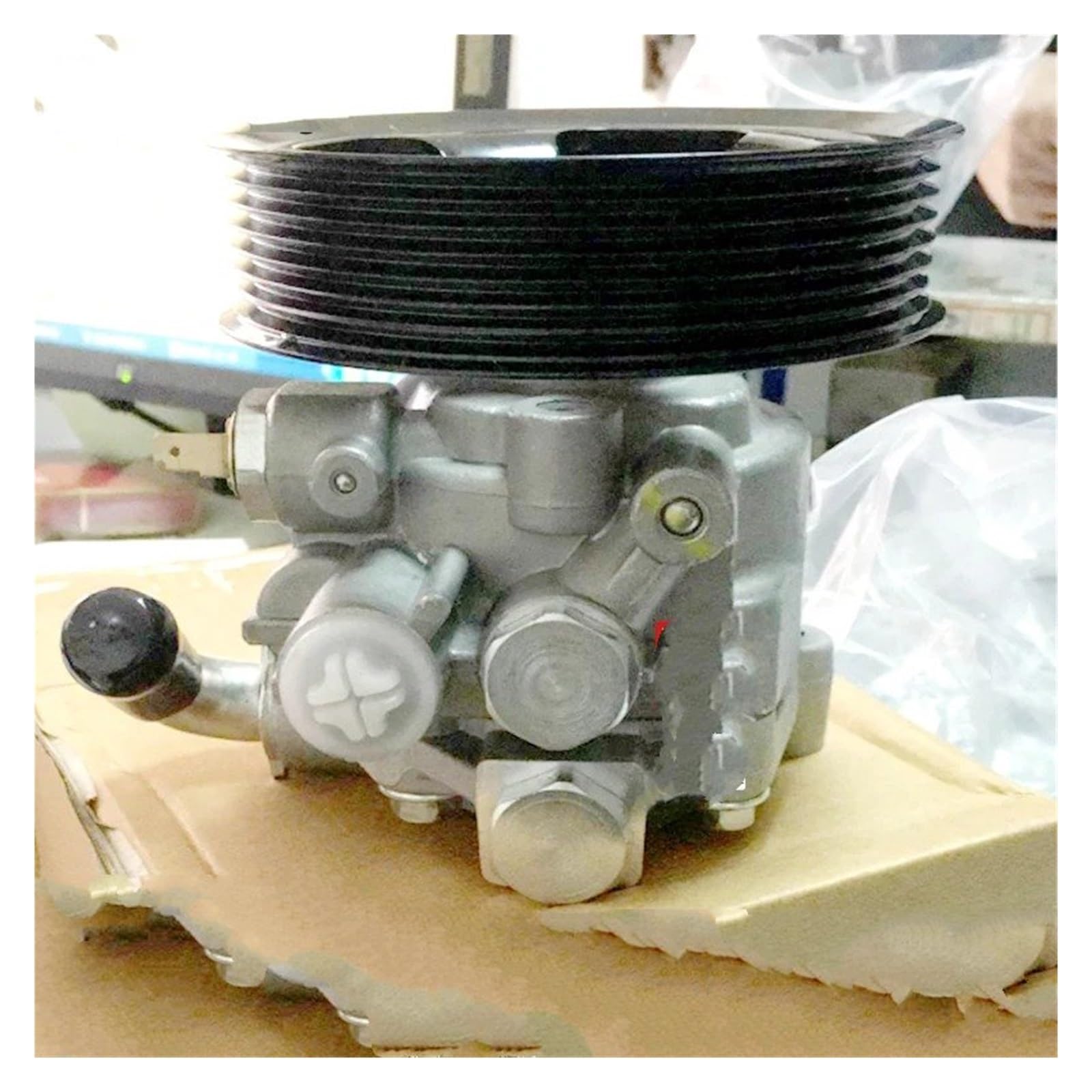 Pompa servosterzo per Mitsubishi Pajero Montero V64 V64W MR418476 6PK
