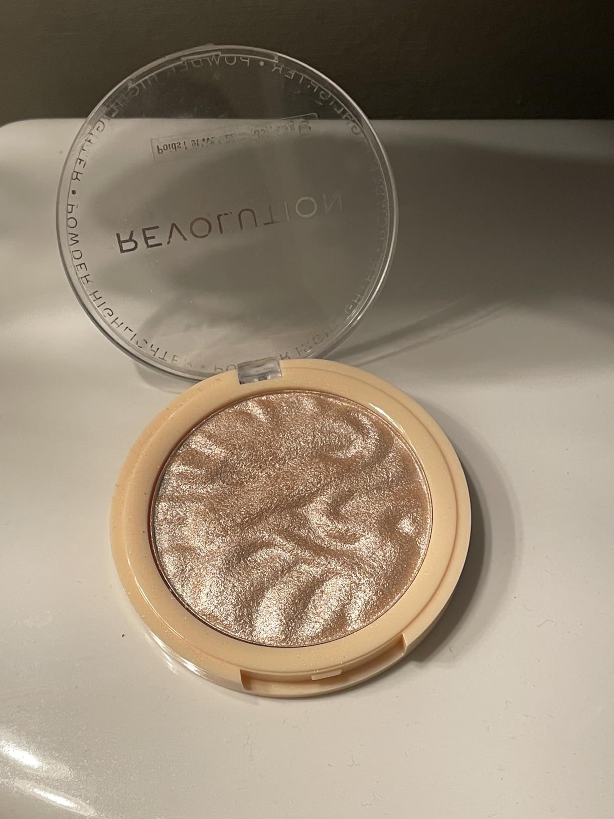 Revolution Beauty London Revolution, Reloaded Pressed Powder Highlighter, Intensely Pigmented for a High-Impact Dewy Finish, Dare to Divulge, 0.22 oz