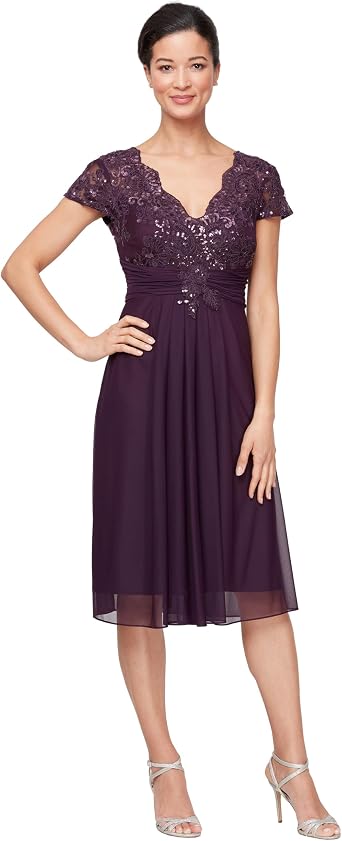 Alex Evenings Womens Womens Short Sleeveless A-line Gown with Embroidered Empire Bodice, Cocktail Dress for Special Occasions