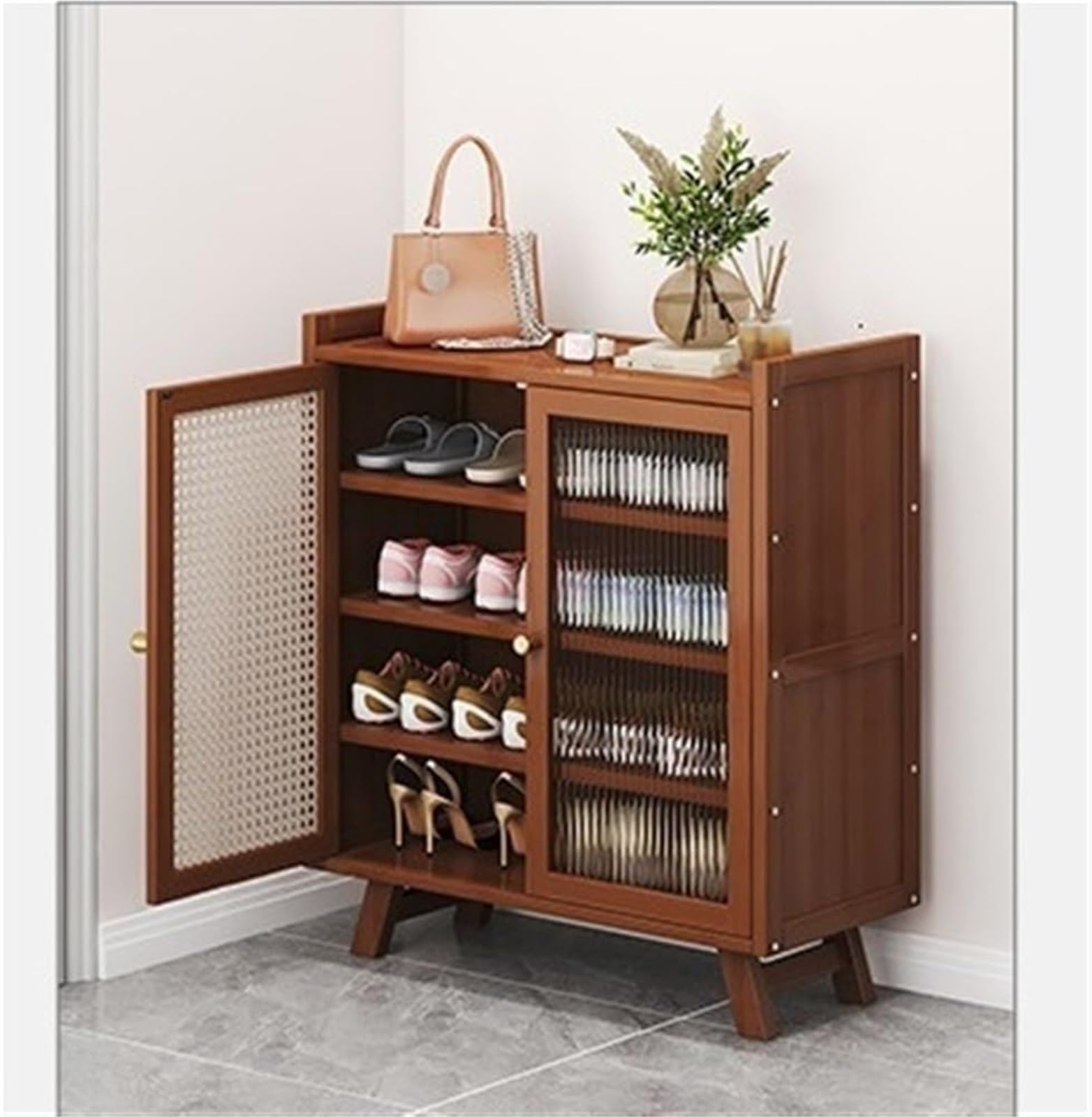 Meuble à chaussures pour chambre et entrée étroite résolvant le manque de place