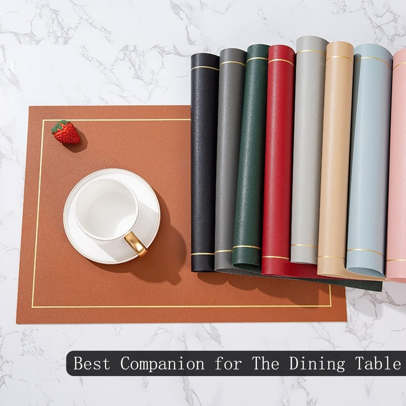Lot de 4 sets de table rectangulaires en cuir synthétique résistant à la chaleur, lavables et antidérapants avec bordure dorée pour maison, restaurant, hôtel (noir)