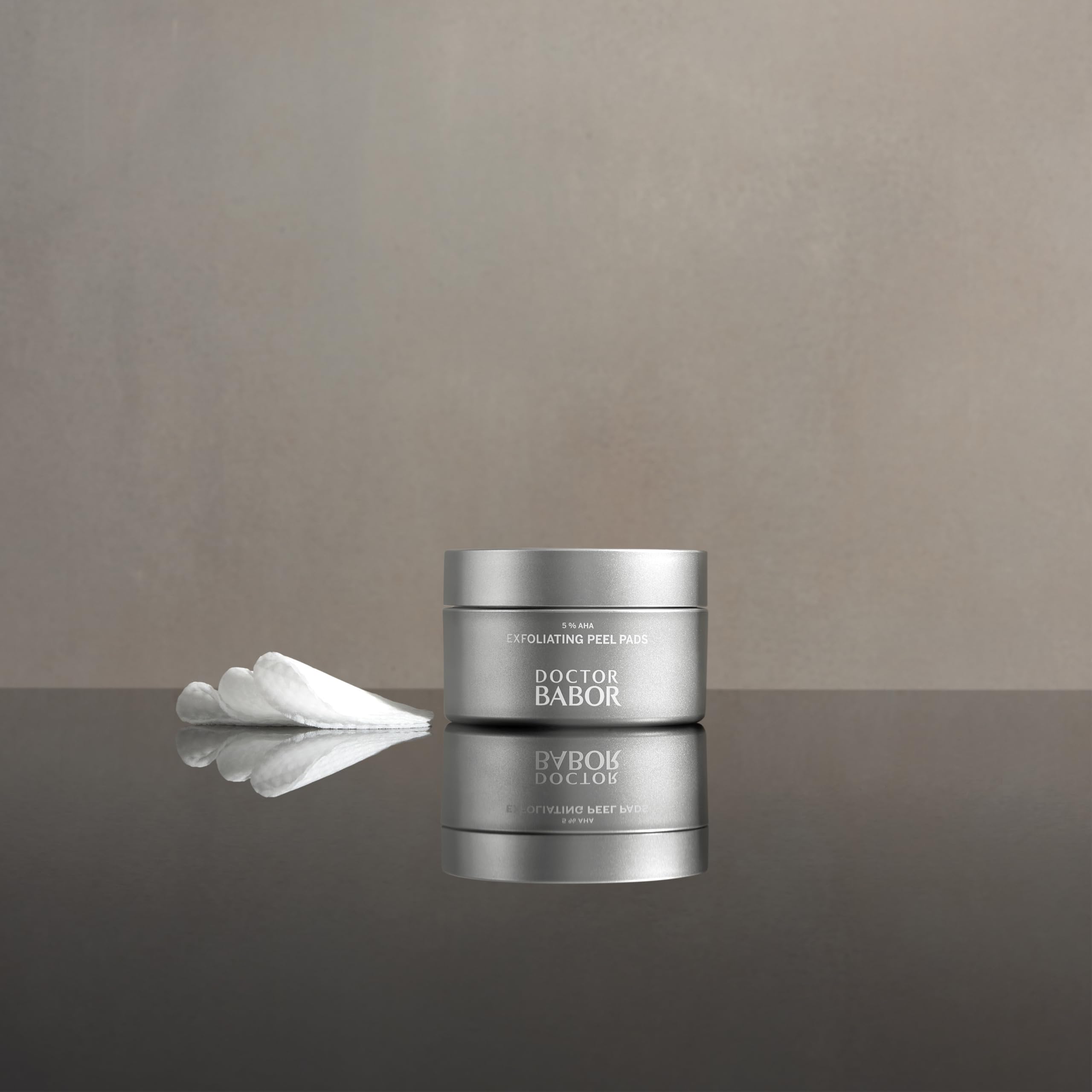 DOCTOR BABOR Exfoliating Peel Pads | Peeling Mit 5% AHA | Glättet & Verfeinert Poren | Mit BIOGEN PLANT EXTRACT | Vegan | 60 Stück