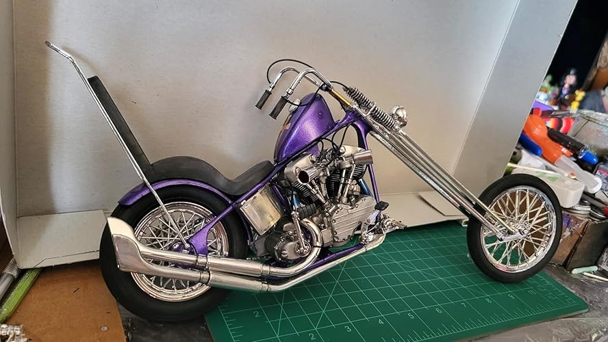 Amazon | Revell 17326 L.A. ストリートチョッパー 1:8スケール 107