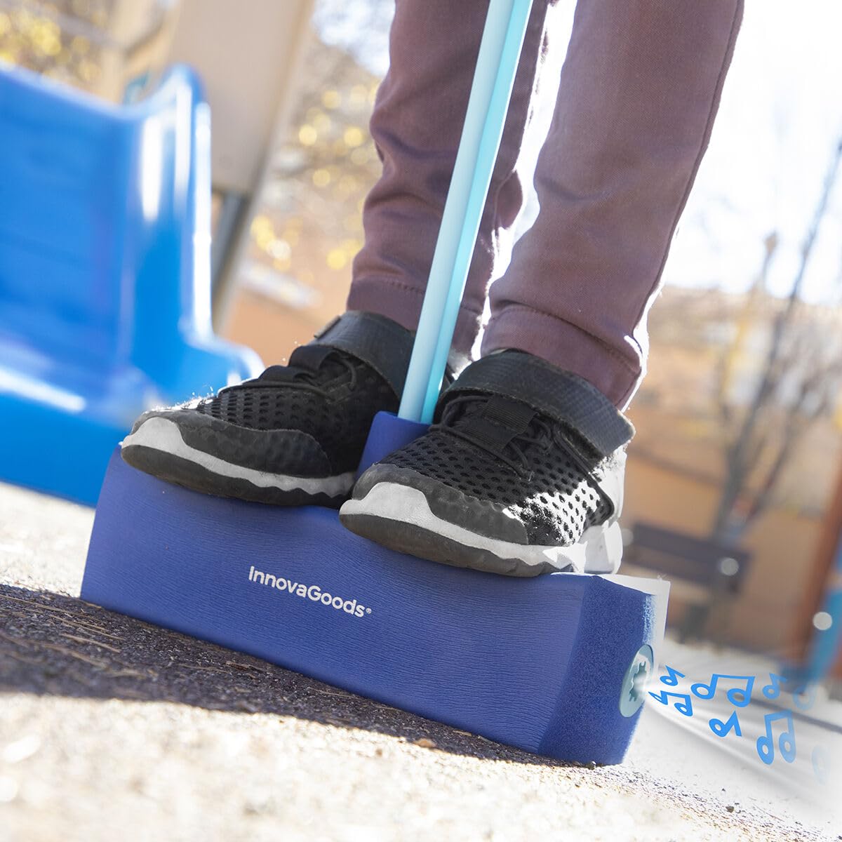 InnovaGoods® Pogo saltarín, Pogo para Actividades Infantiles y Familiares, Ejercicio y Habilidades físicas, Pogo saltarin con Sonido de Brinco, Cumpleaños para Niños +3 Años.