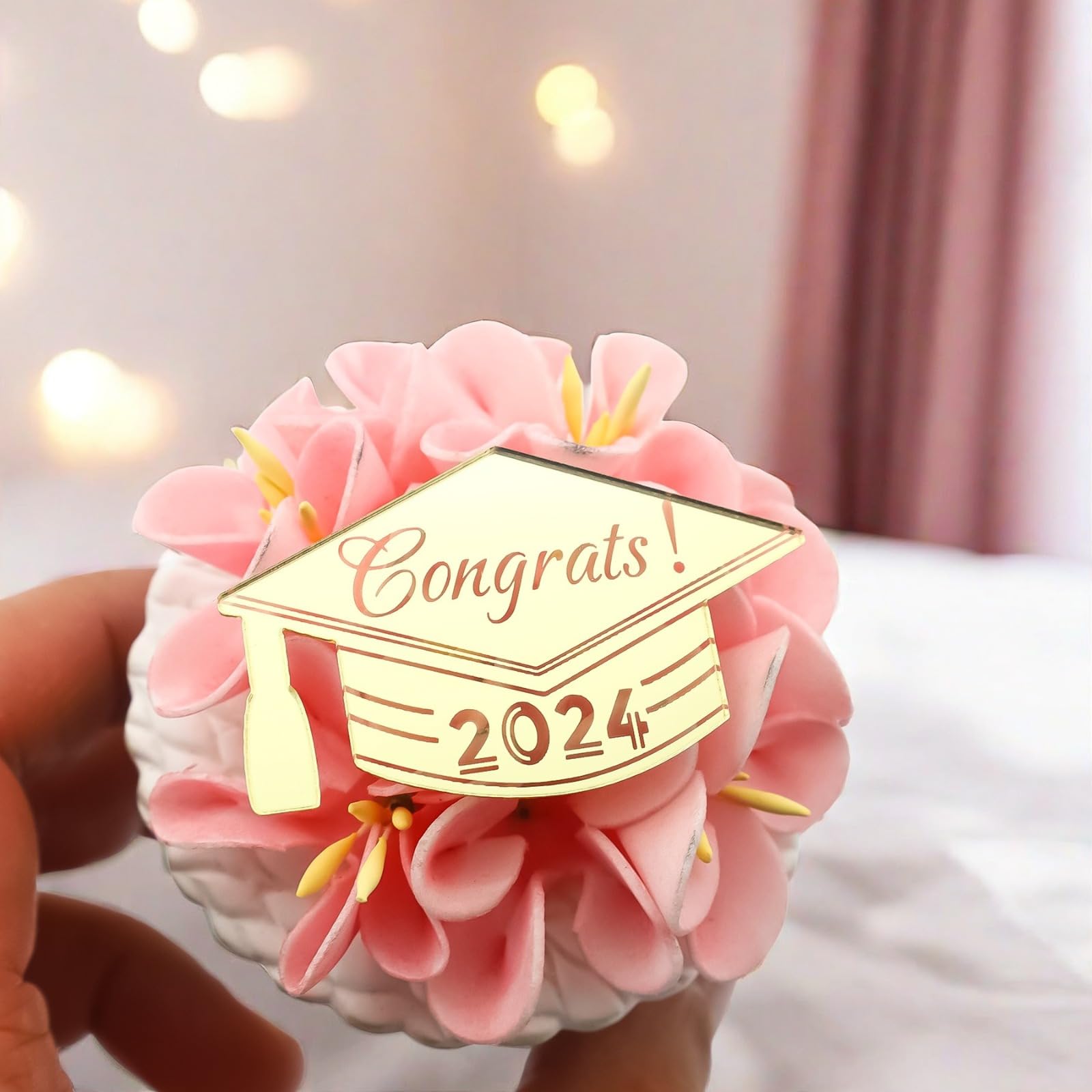 Congrats 2025 Gold Acrylic Cupcake Disc Toppers - Set of 6 by 3 LITTLE DESSERTS, 5 cm