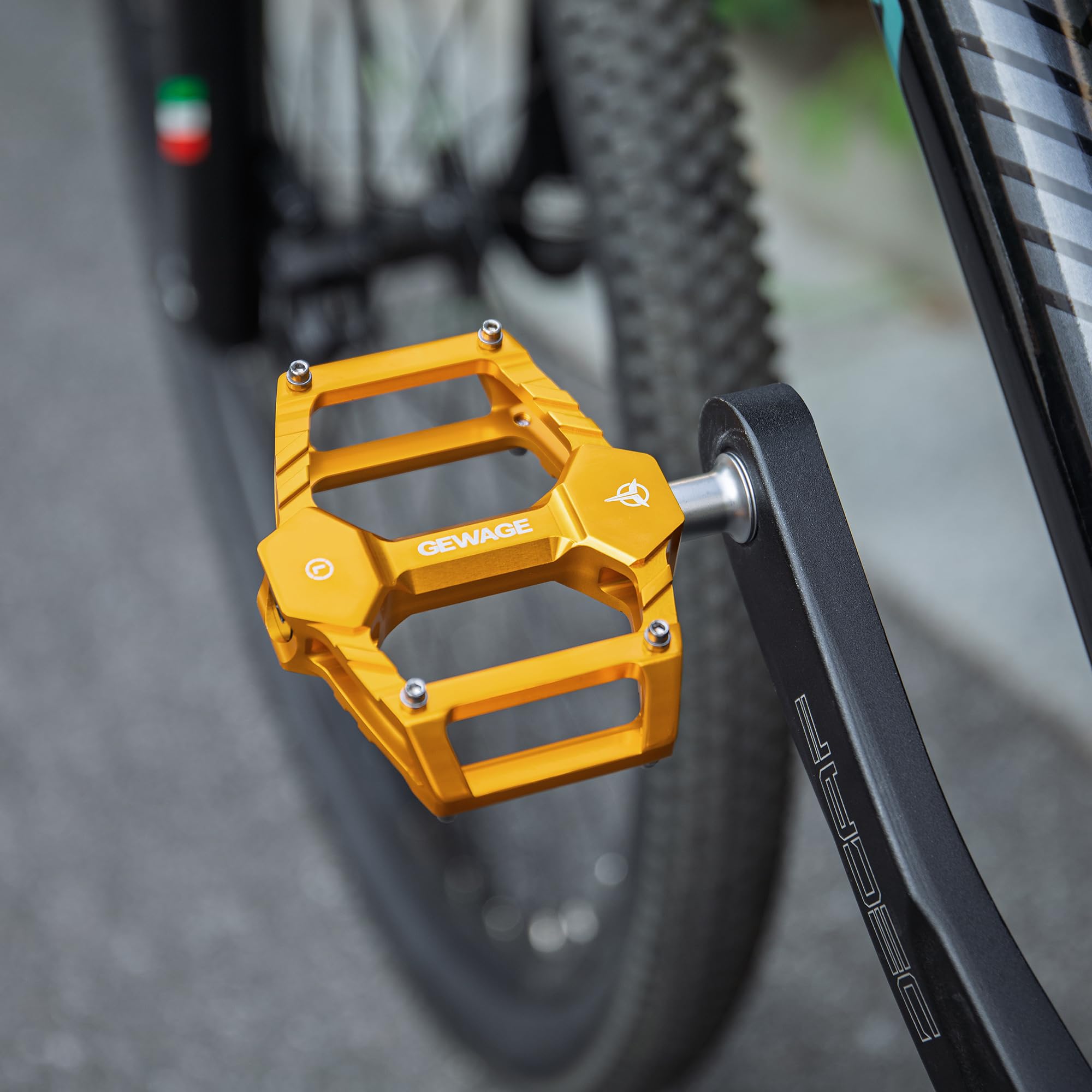 Mountain Road Bike Pedals -Bicycle Flat Pedals Aluminum 9/16