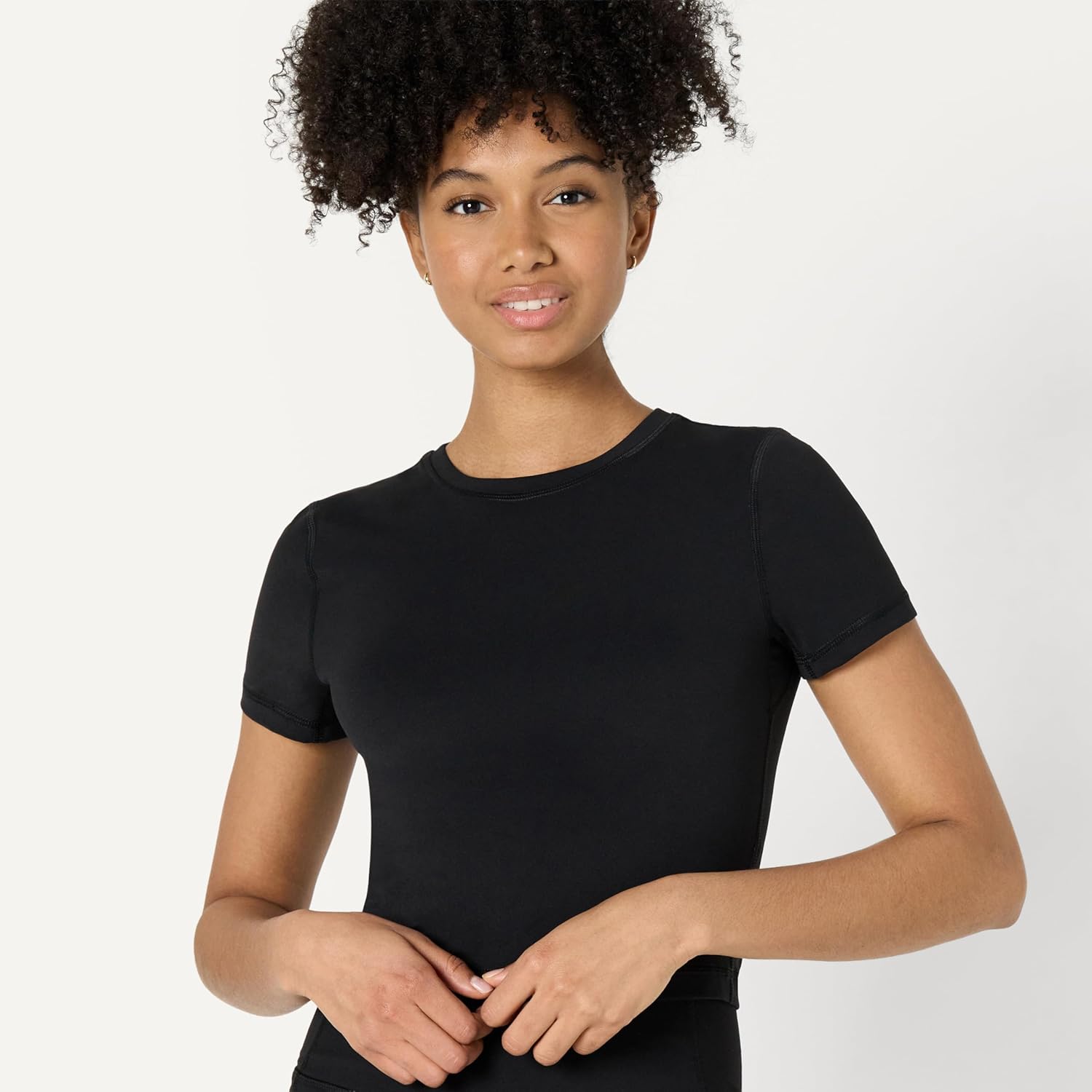 Amazon Essentials Women's Active FormFlex Buttery Soft Short Sleeve Slim Fit Crop Layering Workout Top - Image 3