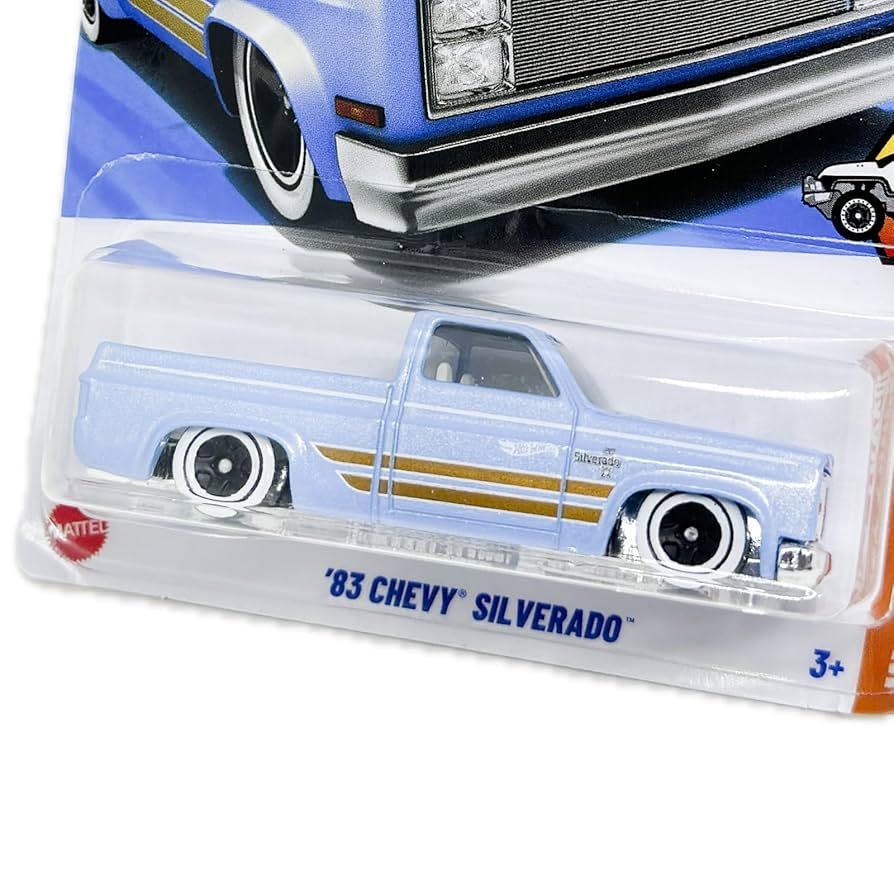HOT WHEELS '83 CHEVY SILVERADO ３台セット Hot Wheels 2021 Legends Tour '83 Chevy Silverado In Hand