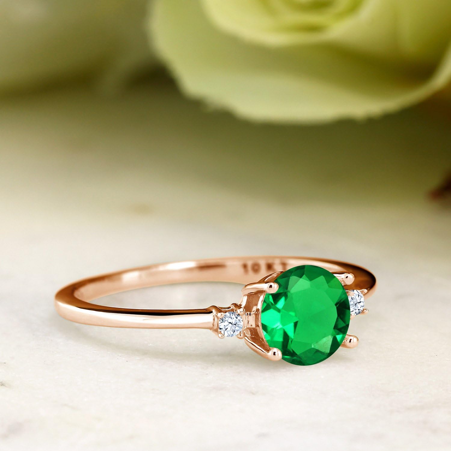 Gem Stone King 10K Rose Gold Green Nano Emerald and White Created Sapphire Solitaire Engagement Ring For Women (0.80 Cttw, Round 6MM, Gemstone May Birthstone)