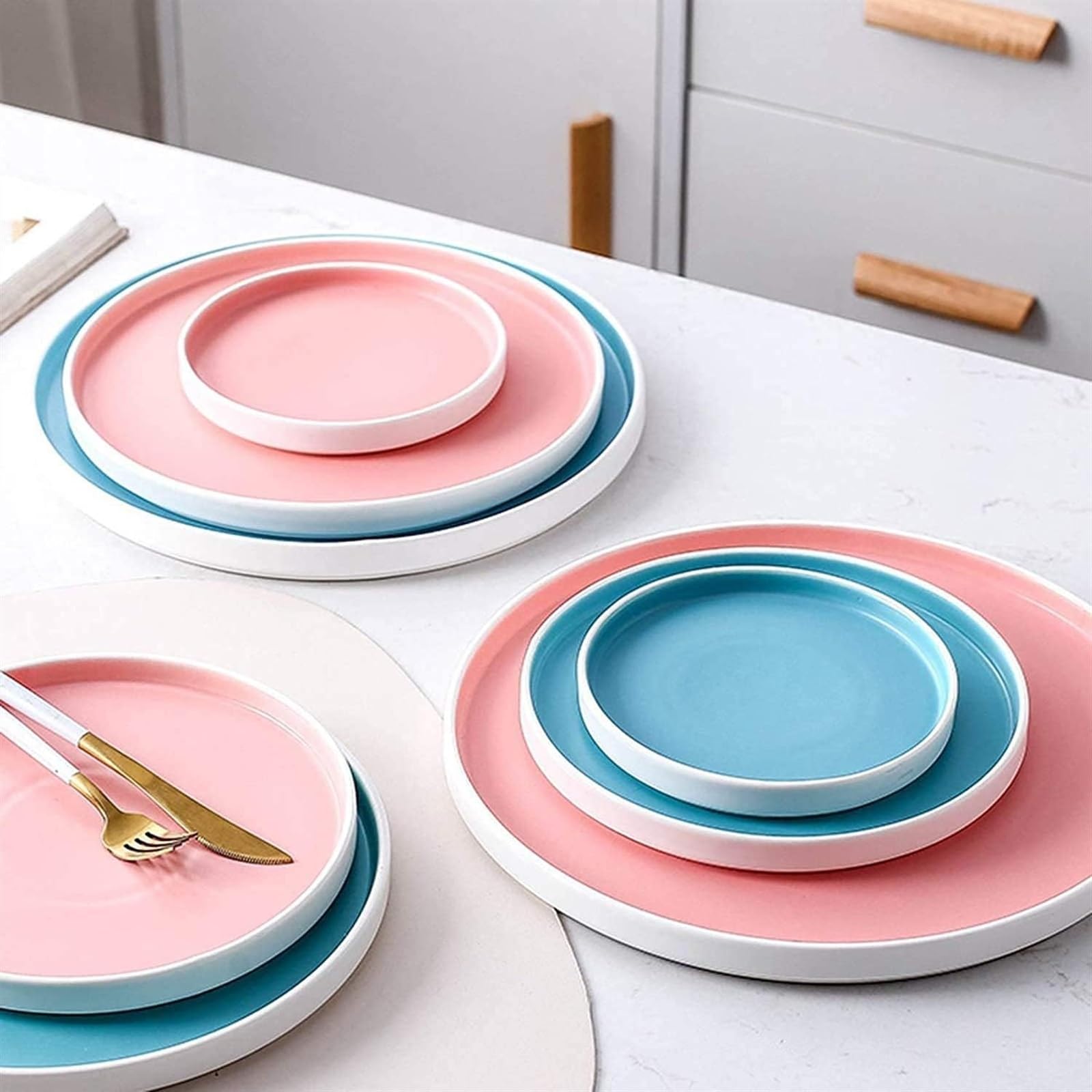 Uchwyt na ciasto i ser taca ze szklaną kopułą pokrywką, zestaw pudełek na żywność różowa ceramiczna przezroczysta osłona przeciwpyłowa dekoracyjna taca (24,4 cm)