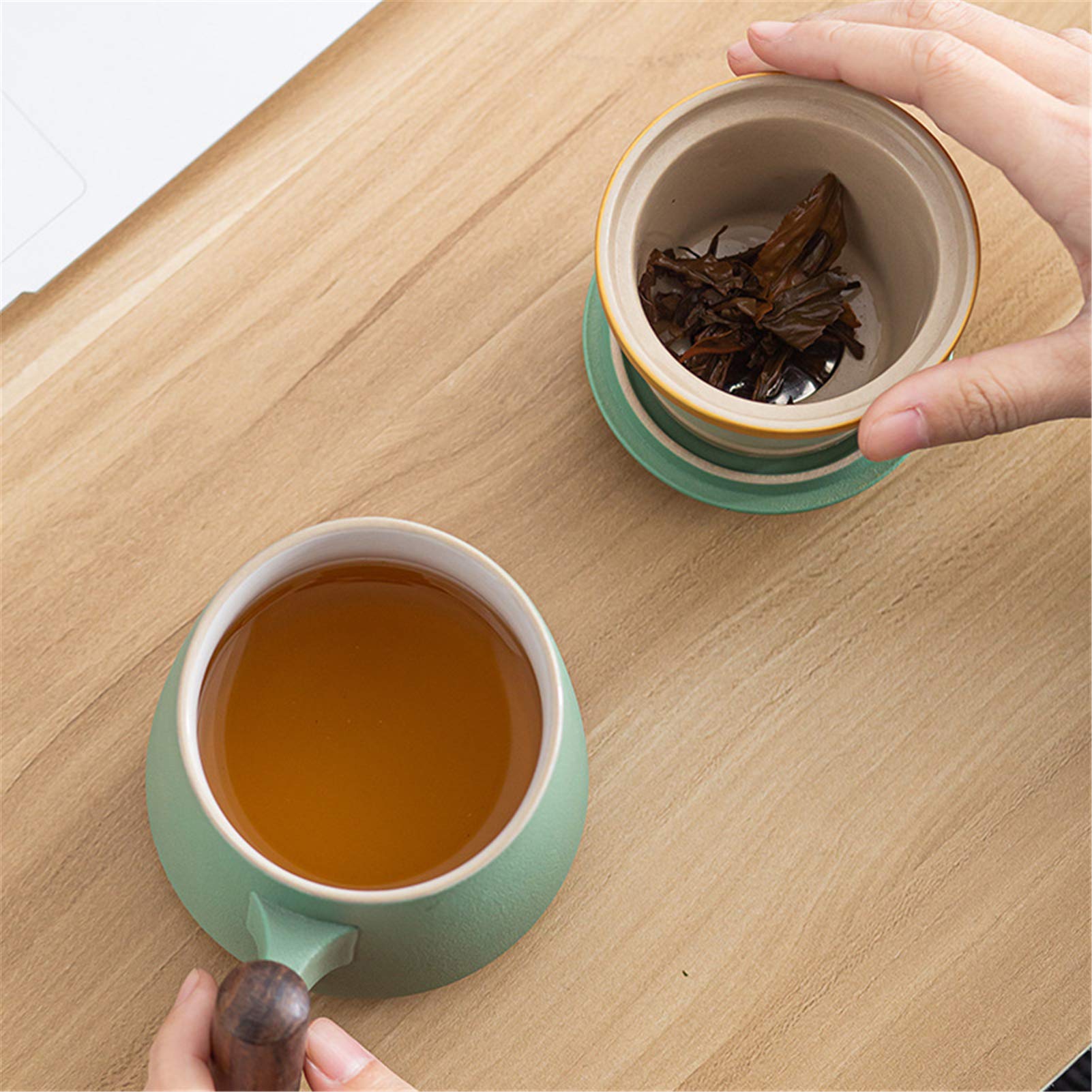 Taza De Té De Cerámica con Mango De Madera Anti-Quemaduras, Tazas De Té con Tapa Y Filtro, Mugs con Separación De Té Filtrada para Oficina, Hogar O Regalo (Rojo)
