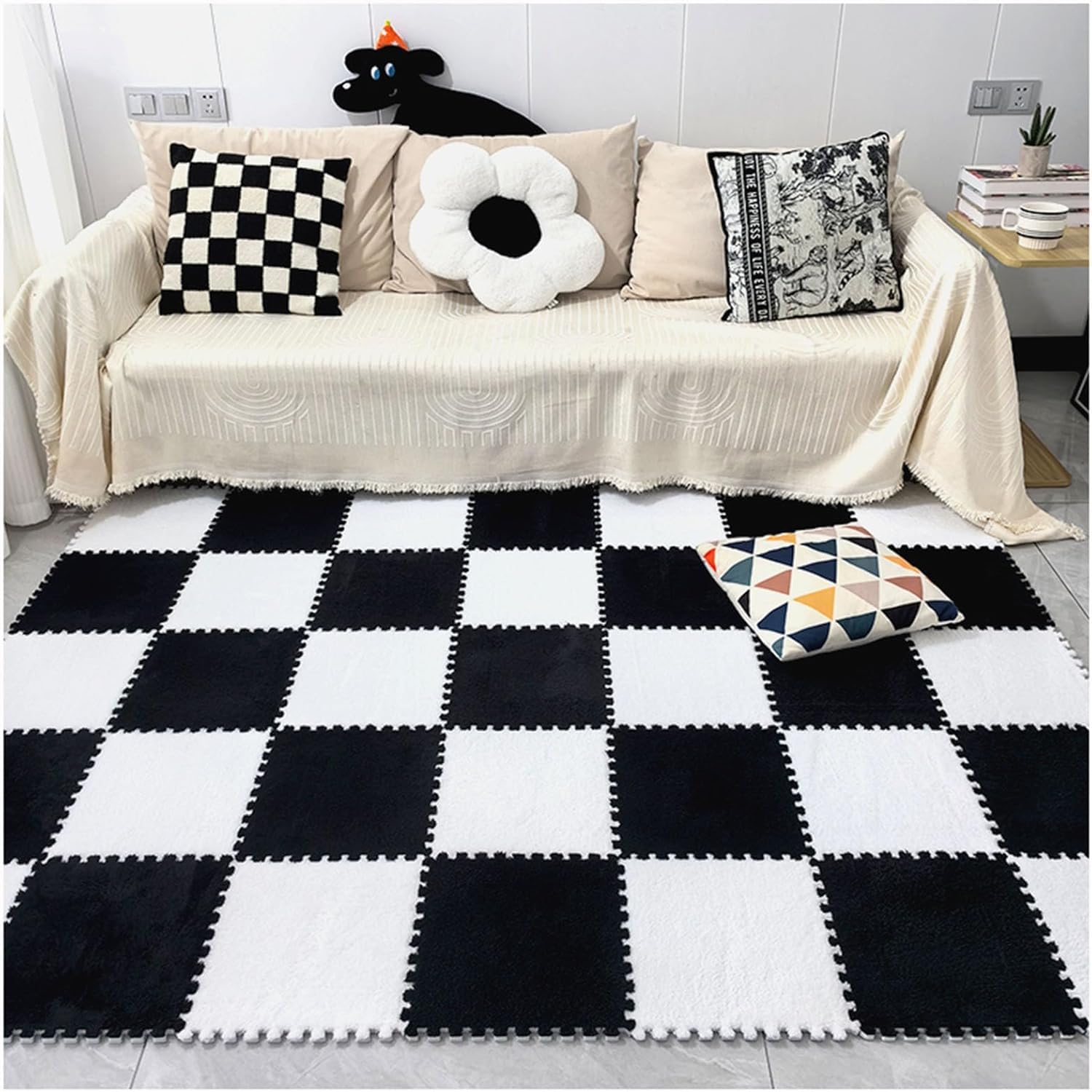 LNNNW Miękka Pluszowe maty puzzle 10 szt. Kwadratowa mata podłogowa, pluszowa mata podłogowa z pianki Puzzle, puszysty dywanik, miękki dywanik do salonu sypialni(Black+White)