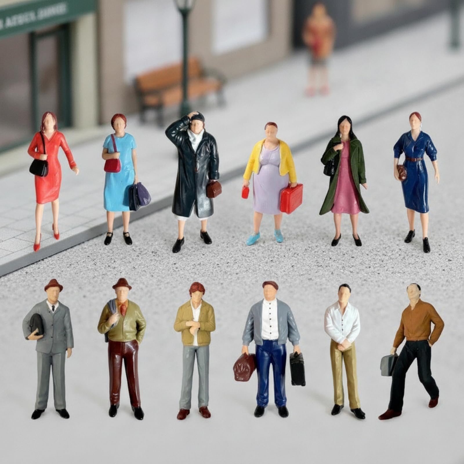 Colcolo 12 Pezzi Miniatura in 1:25 Autonte Figurine di Persone in Miniatura Realistico Modellini di Persone per Collezionisti