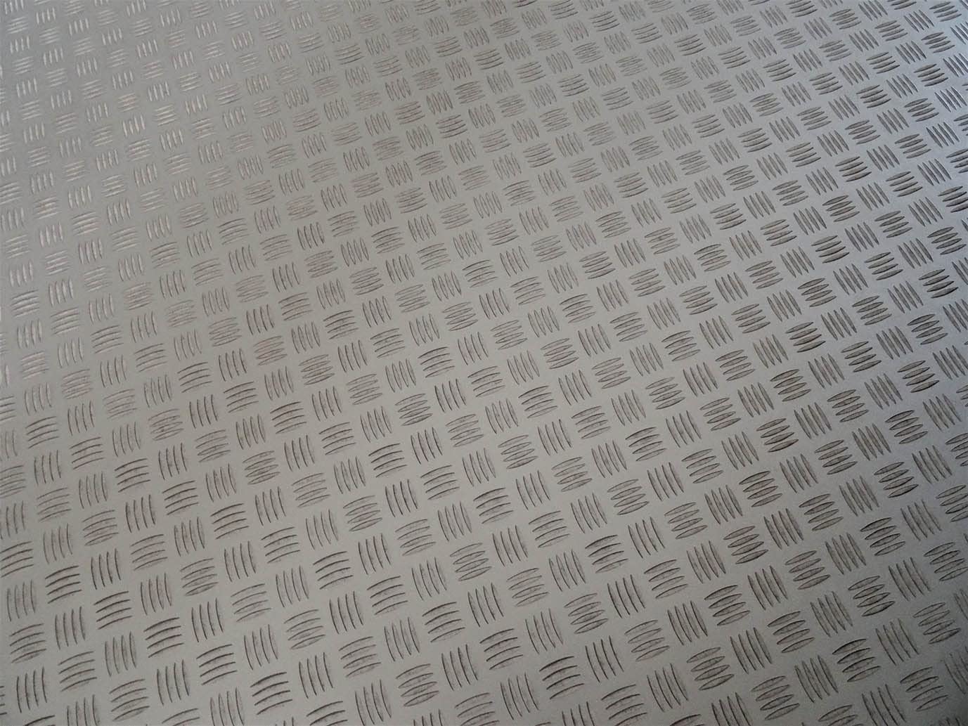 PVC Bodenbelag Vinylboden in Riffelblech-Optik, Zuschnitt (2m breit / 1,5m lang)