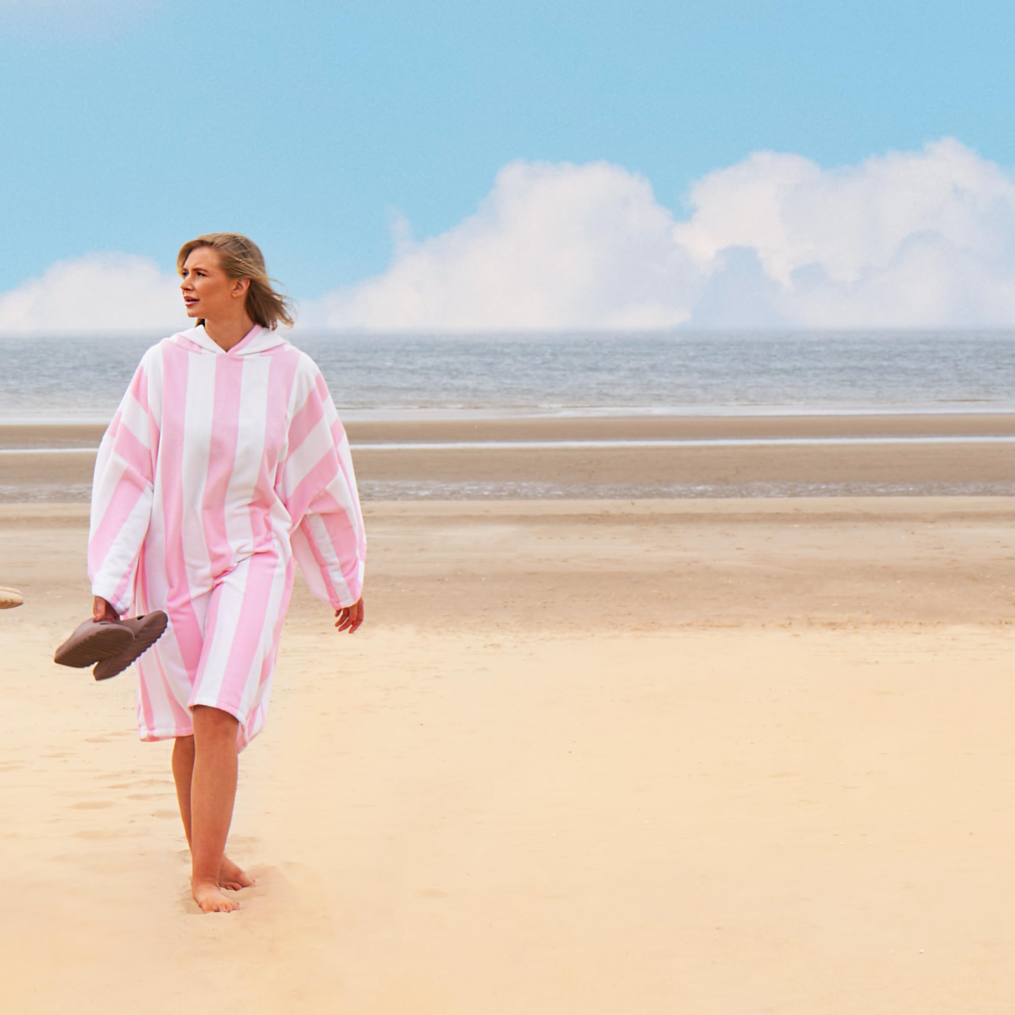 DREAMSCENE Handtuch Poncho Erwachsene Gestreiftes mit Kapuze, saugfähig, Badeponcho Herren Mikrofaser, schnell trocknend, Damen Wickelmantel, Surf Poncho Einheitsgröße Rosa