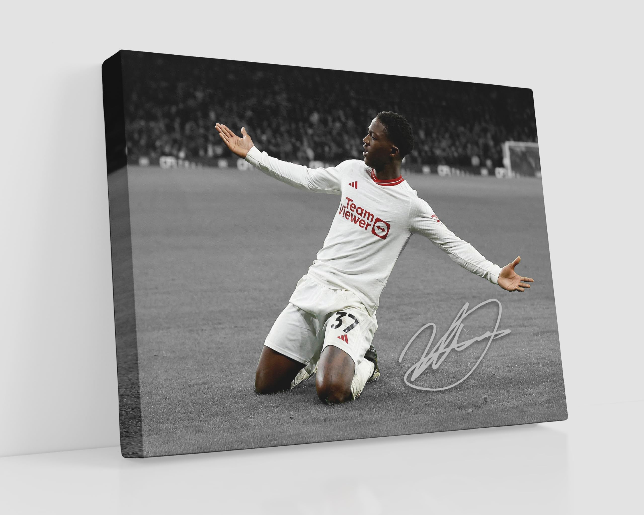 HWC Trading Kobbie Mainoo 16 x 12 inch Streched Canvas Print Signed Autograph for Football Fans and Supporters - Image 9 โ image 1