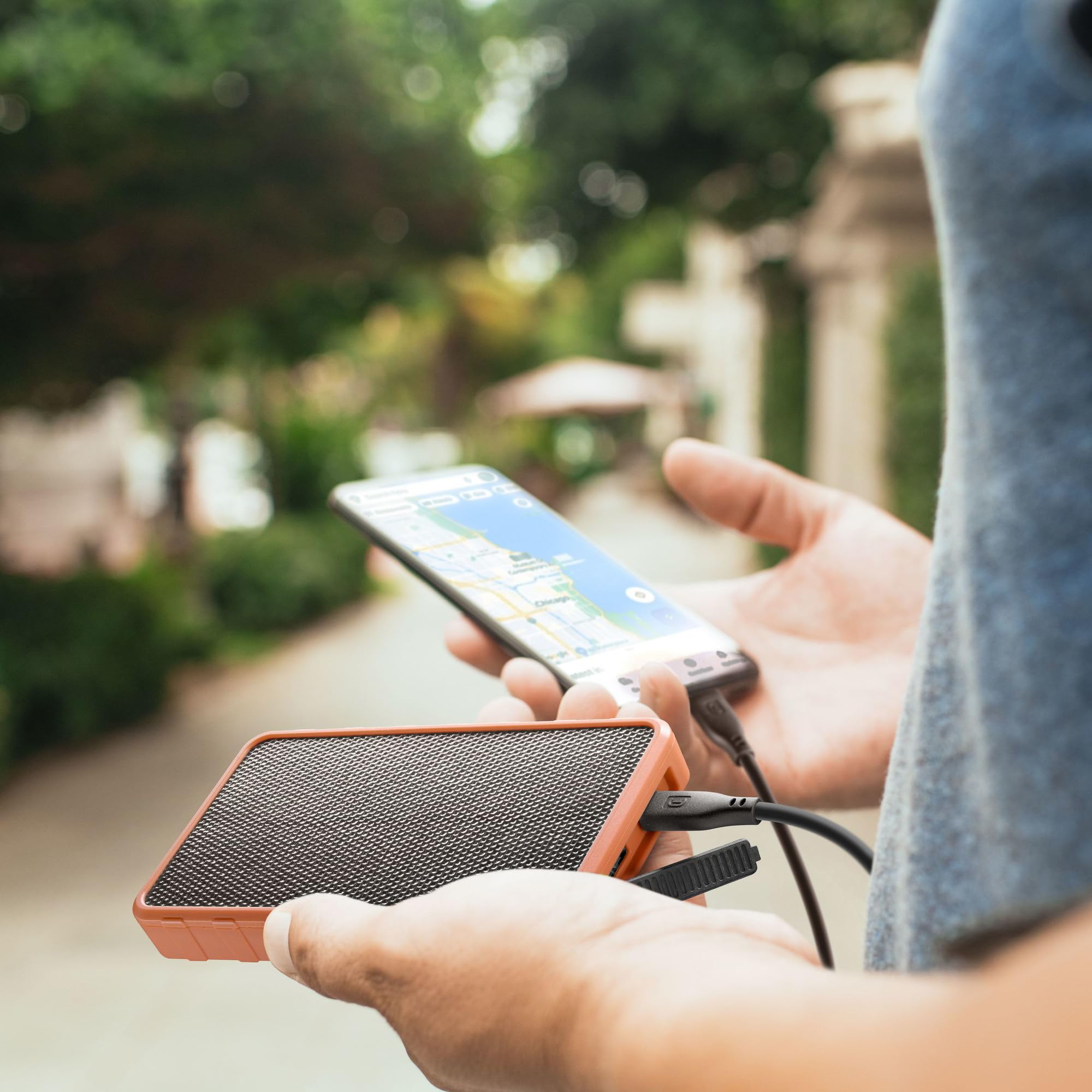 Cellularline - Power Bank Solar - Cargador portátil con Panel Solar ETFE de 1,5 W - Capacidad 10000 mAh - Resistente al Agua y al Polvo USB-C Power Delivery 20W - Naranja