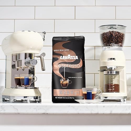 Miniatura 9 de Lavazza Café expreso en grano entero, tostado medio, 100% arábica, bolsa de 2.2 libras (paquete de 2)