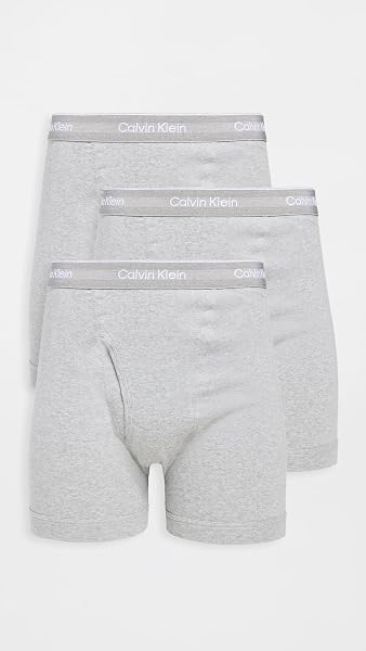 Calvin Klein Calvin Klein Men’s Cotton Classics 3-Pack Boxer Brief in use