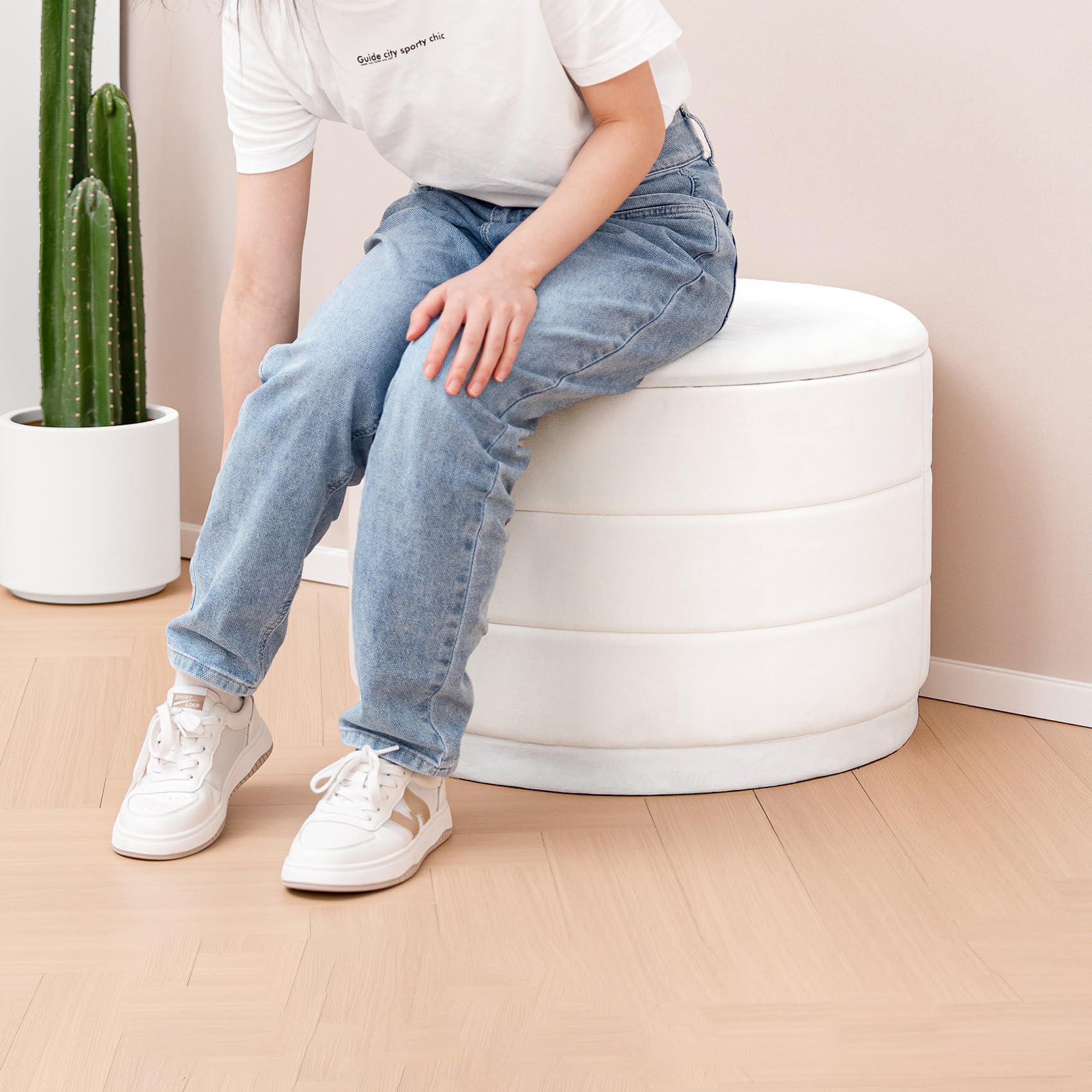 Bonlife Ottoman Rond avec Couvercle,Repose-Pieds Pliable avec Table,Repose-Pieds pour Salon, Chambre à Coucher, Couloir, Velours Blanc, 58 x 58 x 44 cm
