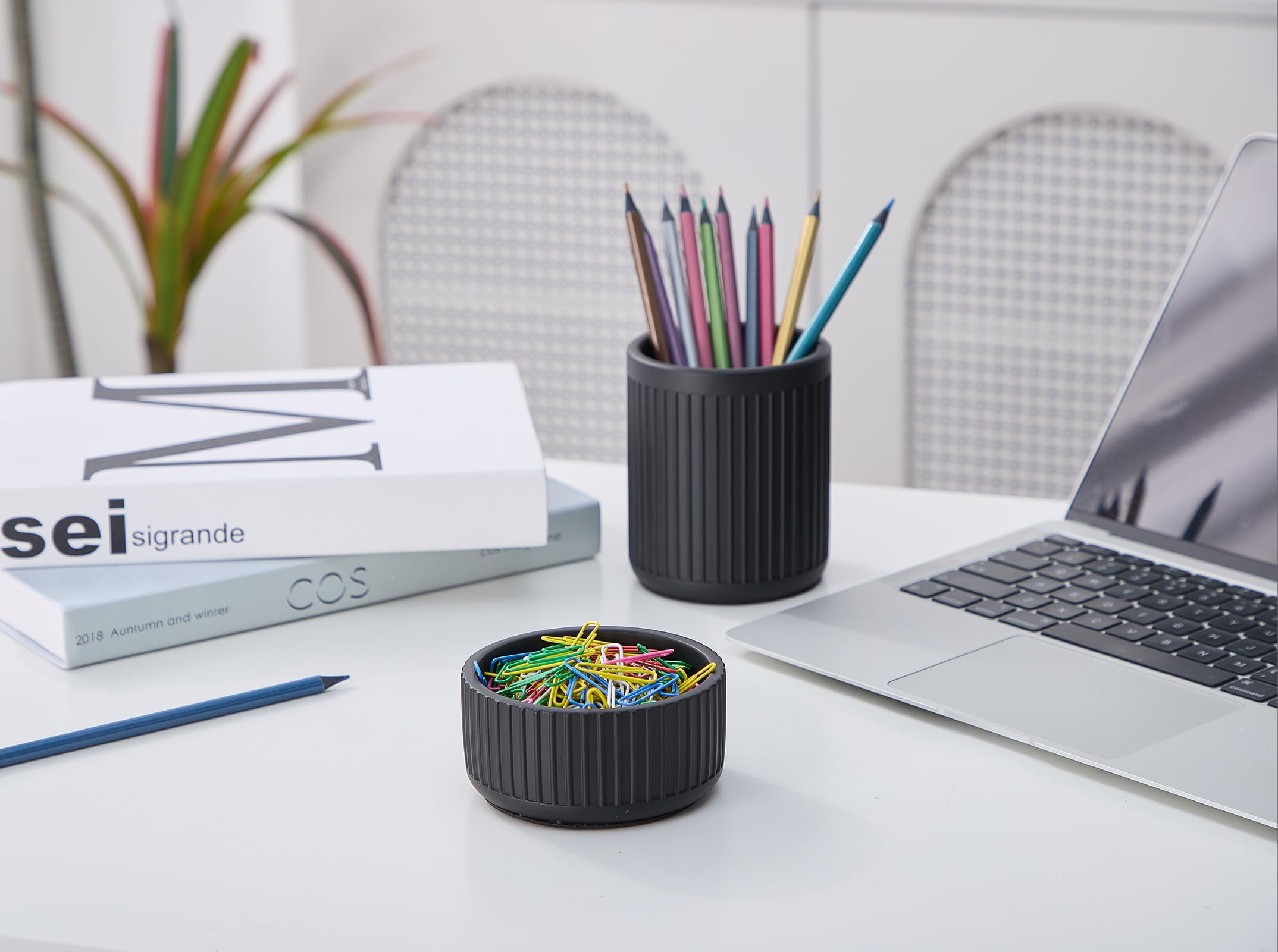 Aotea Crafts Mondern Concrete Paper Clip Holder for Desk- Aesthetic Fluted Paperclip Holder for Desk - Sturdy Minimalist Paper Clip Organizer Dispenser - Large Capacity & Charcoal Black