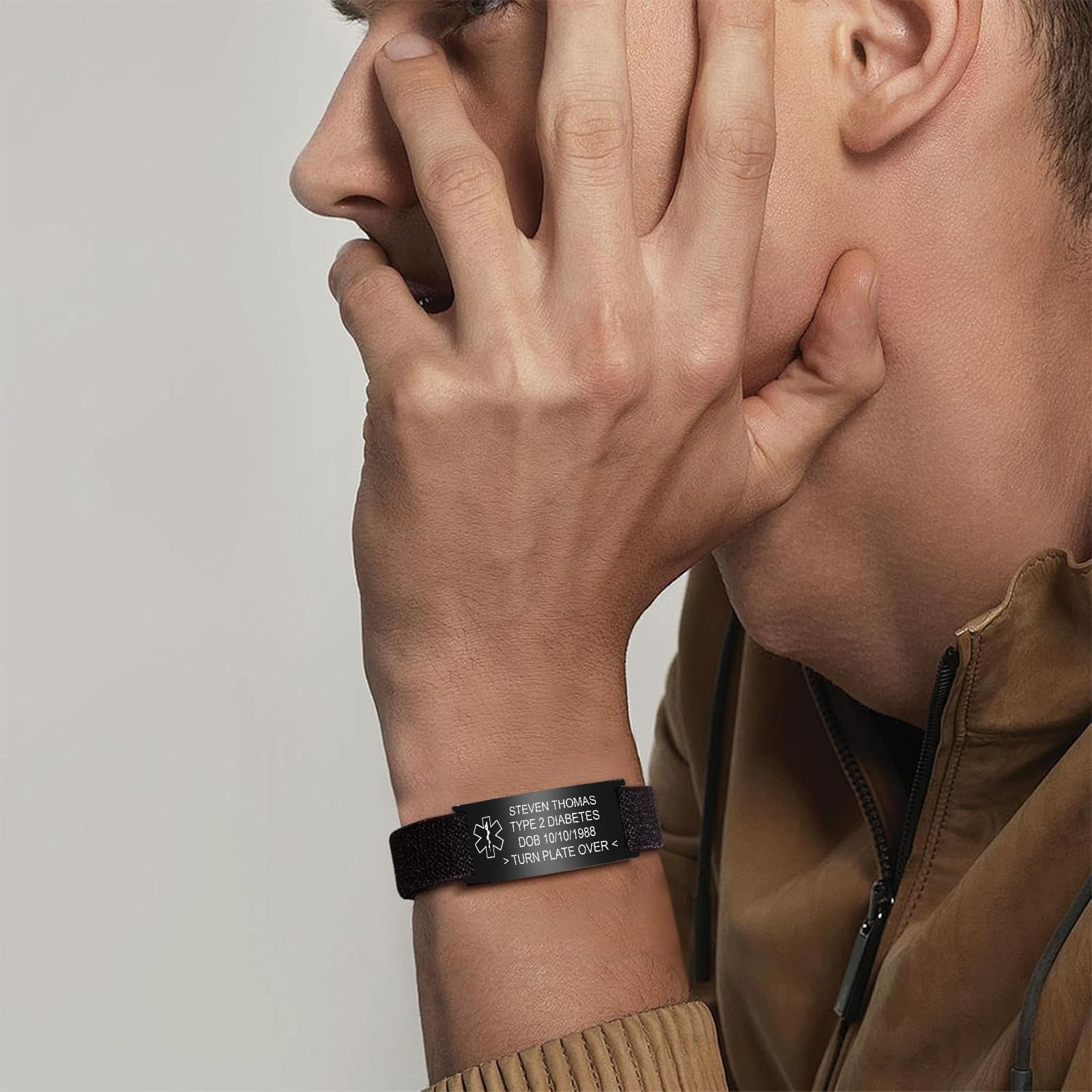 Pulsera de alerta médica personalizada de acero inoxidable grabada con correa elástica para diabetes epilepsia