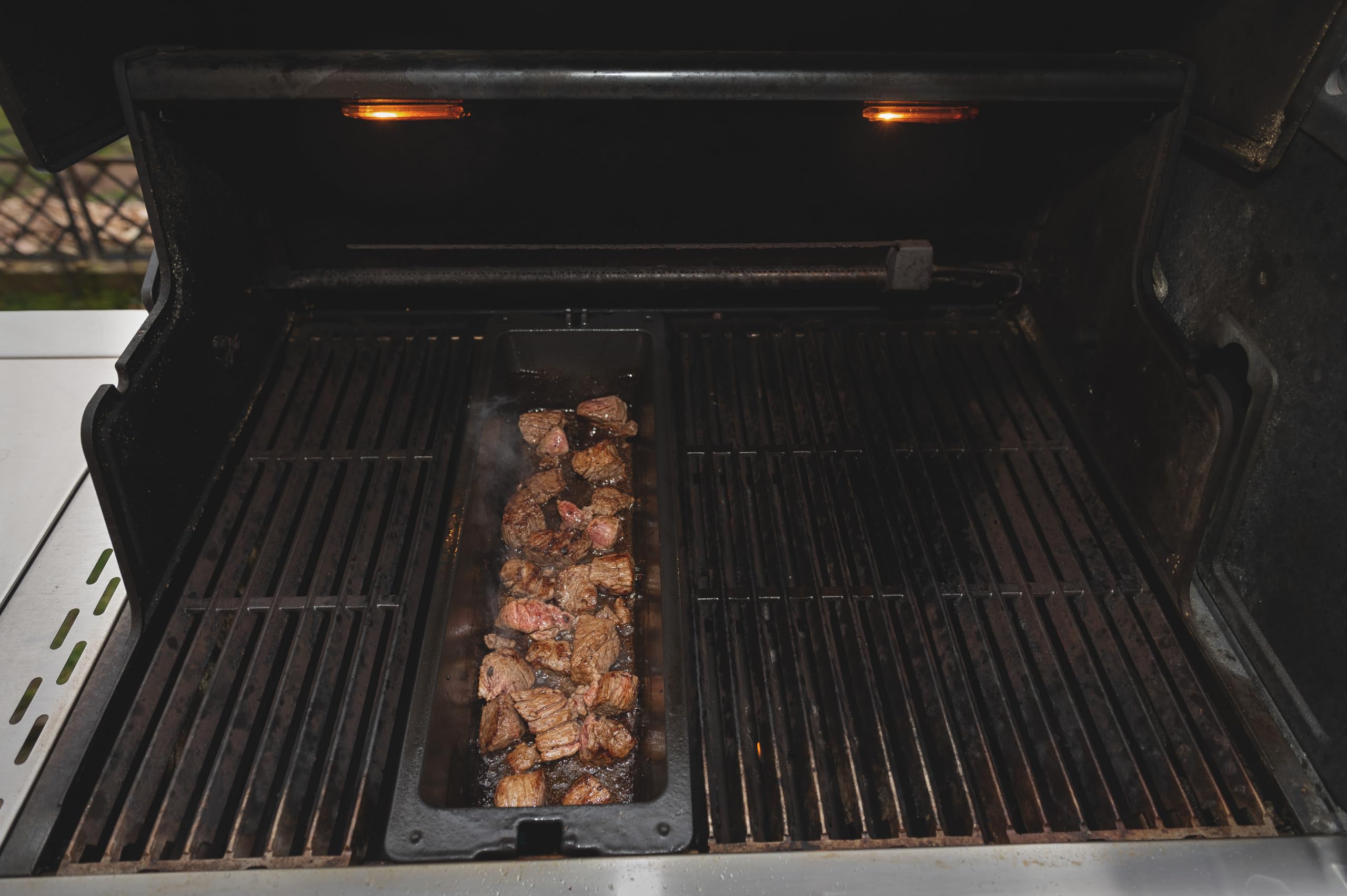 Broil King Grill-/Grillzubehör, Gusseiserner Wokeinsatz, Edelstahl, 5 x 5 x 5 cm, 69618