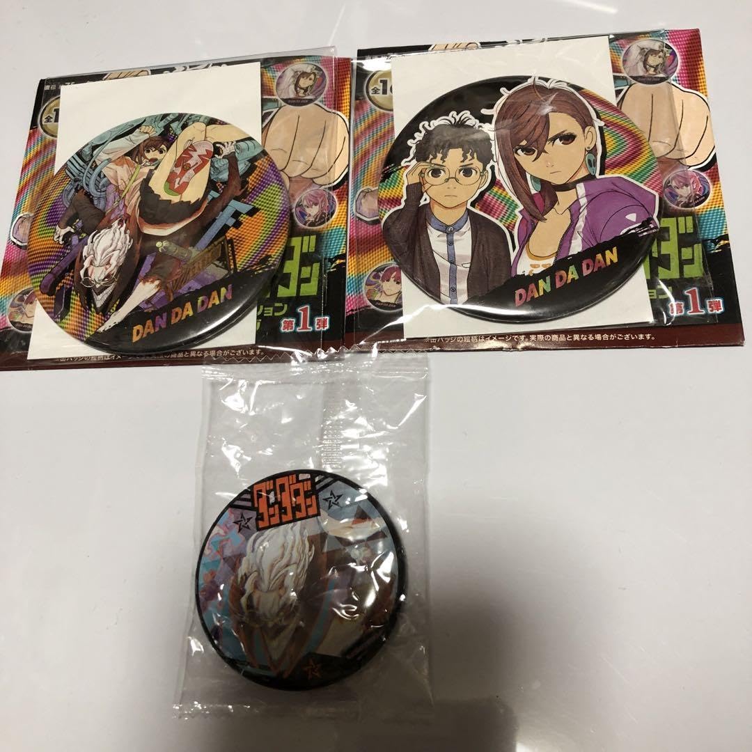 ダンダダン コレクション缶バッジ モモ&オカルン　ガチャ缶バッジ Amazon.co.jp: ダンダダン コレクション缶バッジ モモ&オカルン