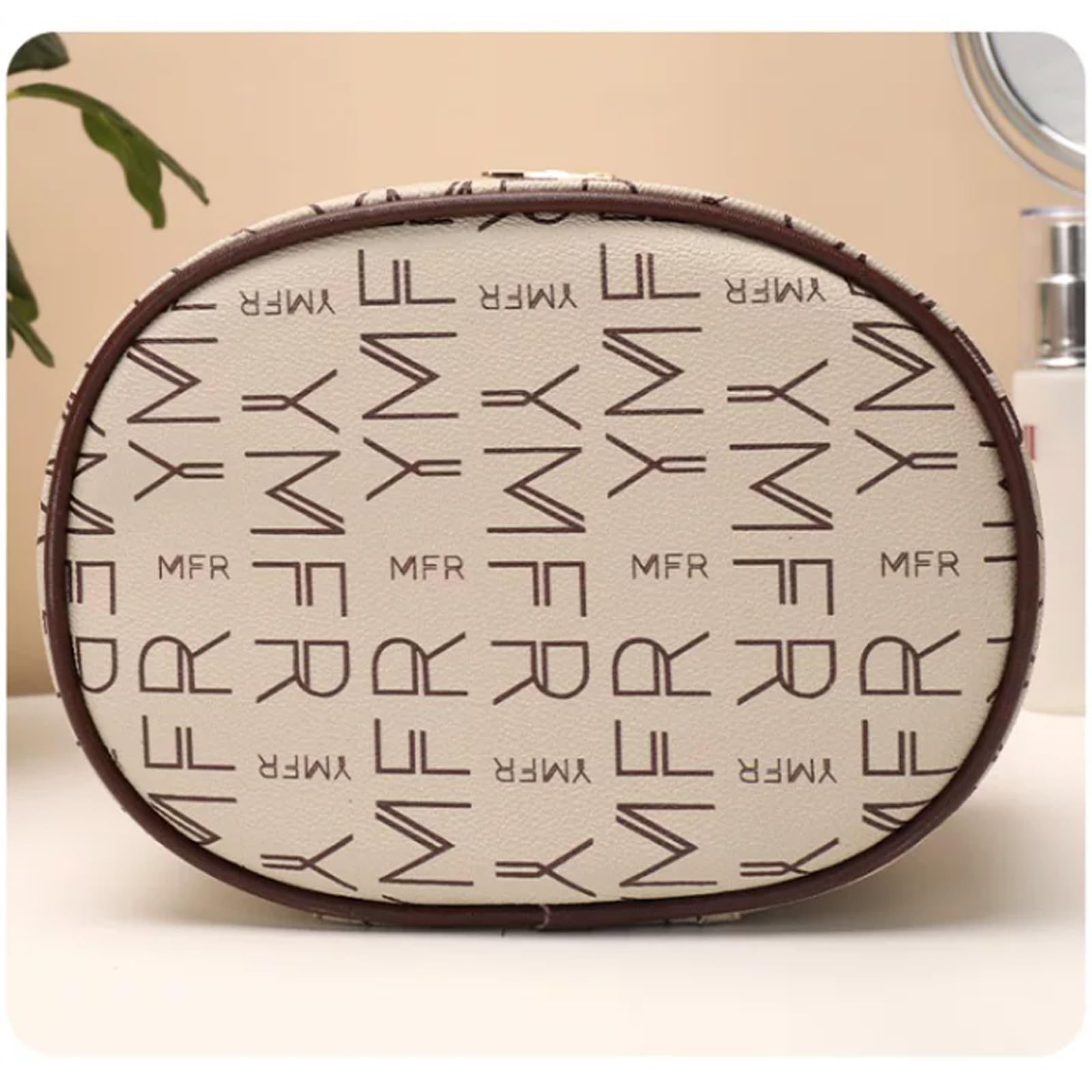 Borsa da Toilette Impermeabile, Portatile Porta Trucchi, Ideale per le Donne, con Divisorio Integrato, Facile da Pulire, Ampio Scomparto per Mantenere un Look Impeccabile Sempre(Coffee)