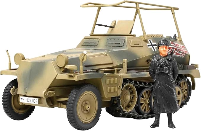 Amazon タミヤ 1 48 Mmコレクション 1 48 ドイツ無線指揮車 Sd Kfz 250 3 グライフ 完成品 26536 プラモデル 通販
