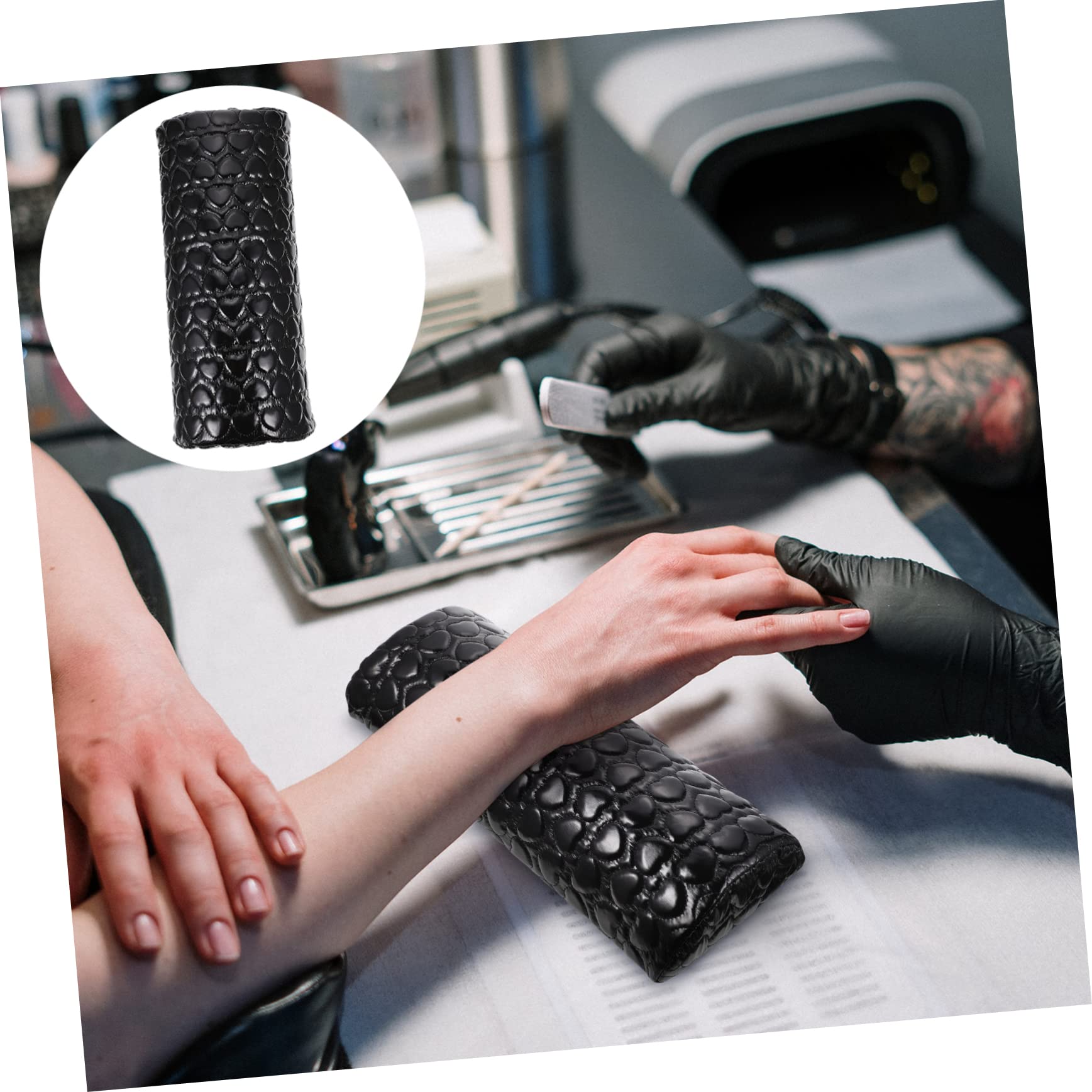 Poggiamano per Unghie a Forma di Cuore in Pu Nero, Cuscino Morbido per Manicure Confortevole, Allevia Affaticamento Mano e Braccio per Nail Art a Casa e Salone