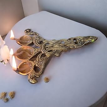 Metaldecor Decorative Hand Made Brass Metal Traditional Style Oil lamp with 3 Wicks