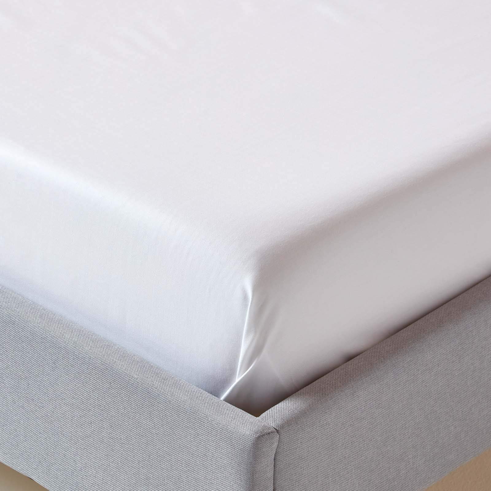 HOMESCAPES Bio-Bettlaken weiß 178x255 cm, Satin-Betttuch ohne Gummizug, Haustuch aus 100% Bio-Baumwolle