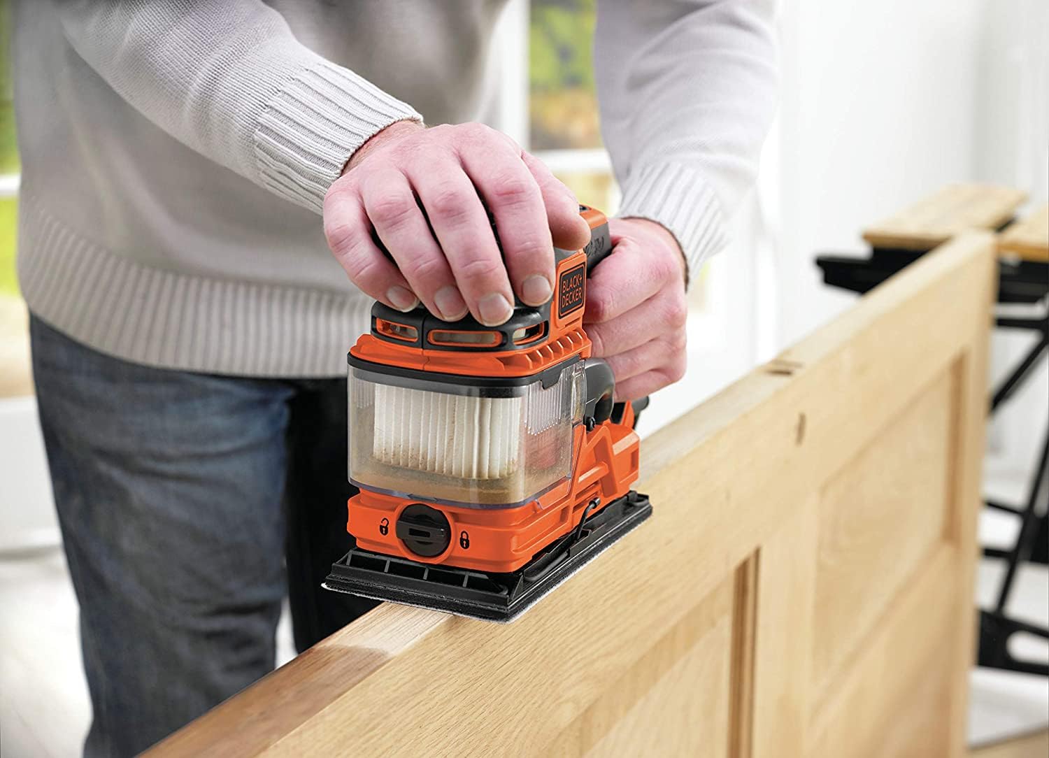Black+Decker KA330EKA-QS - Lijadora orbital DUOSAND 260W 1/3 de hoja, 6 hojas de lija, maletín