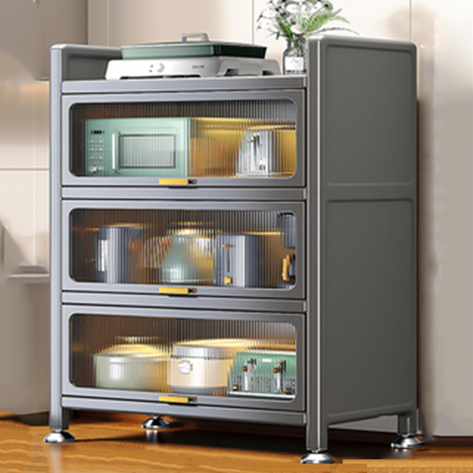 Étagère micro-ondes de cuisine noire pour optimiser les petits espaces