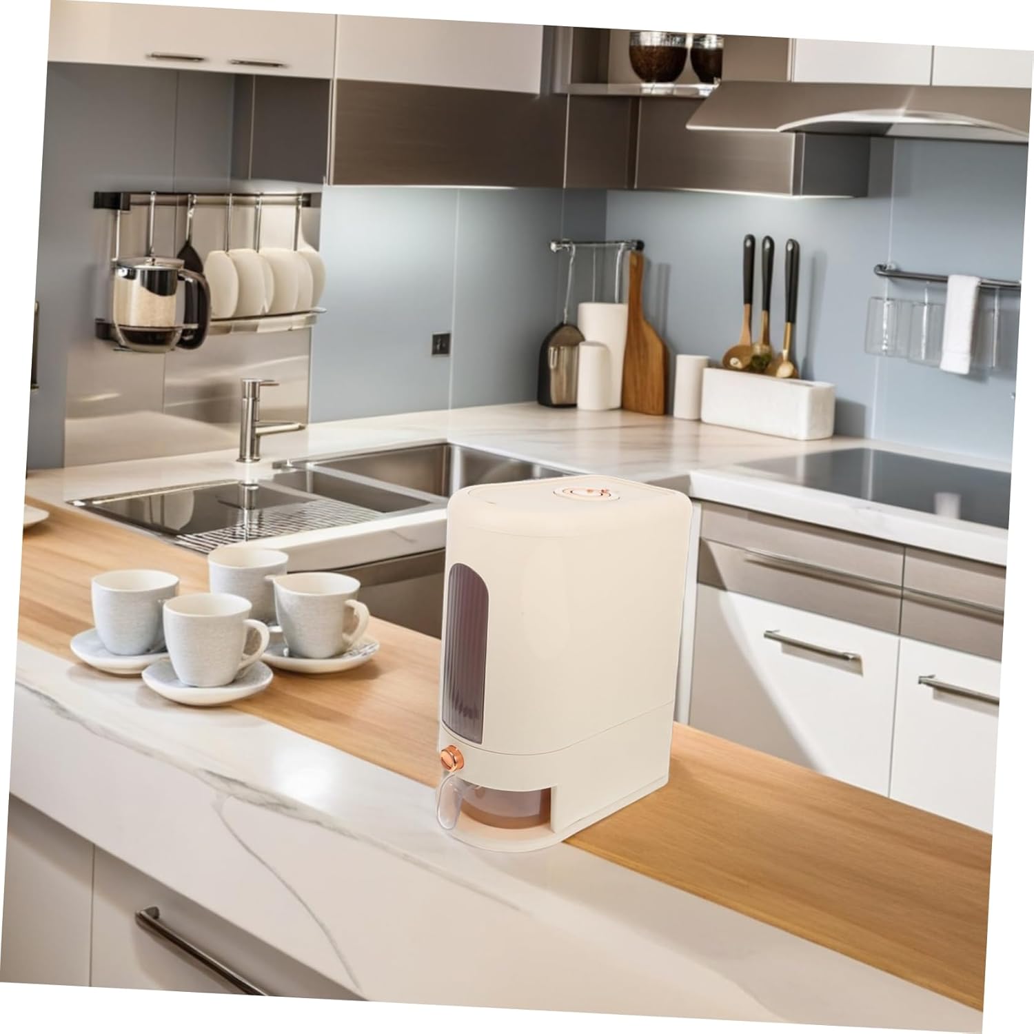 Airtight Rice Storage Container Measuring Cup Rice Dispenser for Cereal and Flour 5L Food-Grade Plastic for Kitchen Organization