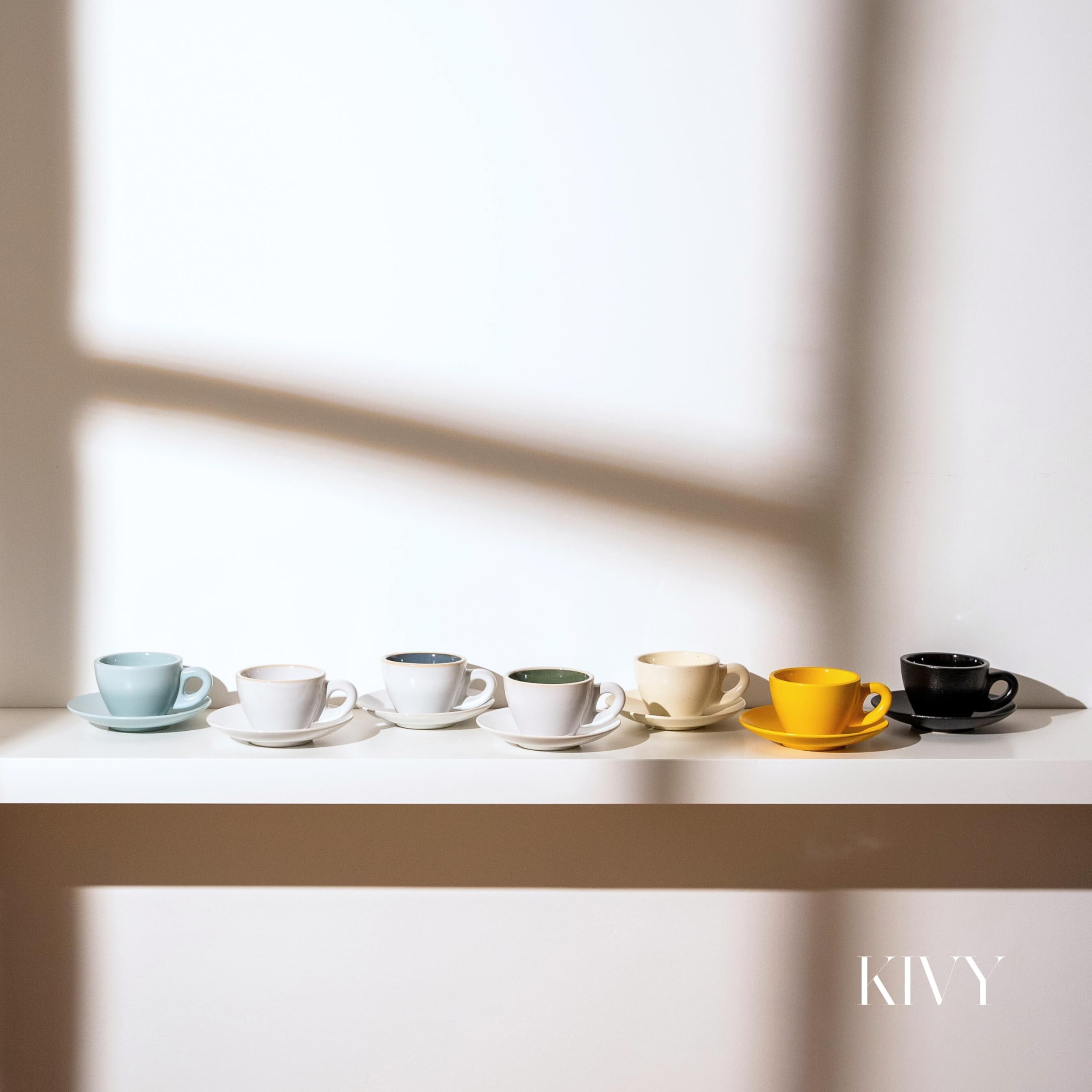 KIVY Lot de 4 tasses à cappuccino [170 ml] – Ensemble de tasses à cappuccino en céramique à paroi épaisse pour latte art – Tasses à latte – Tasse à latte et soucoupe en céramique noire