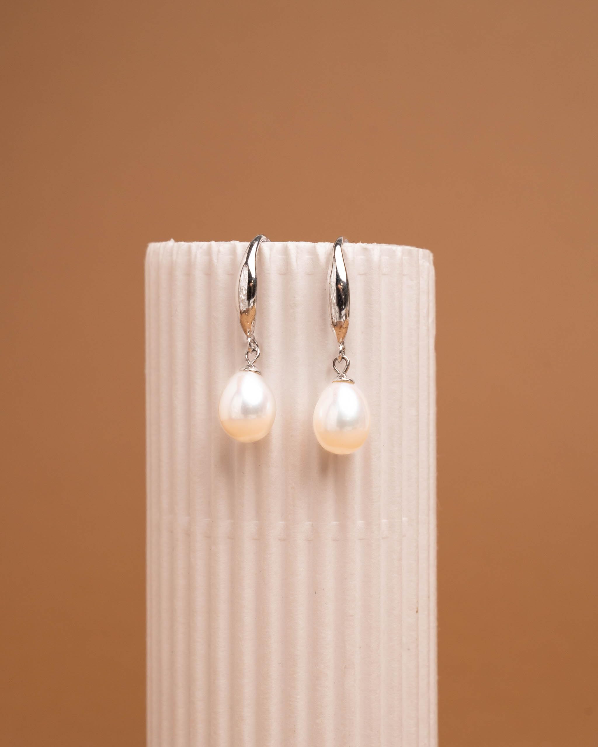 Orecchini di perle da donna Perle coltivate d'acqua dolce a forma di goccia di SECRET & YOU | Argento 925 rodiato.