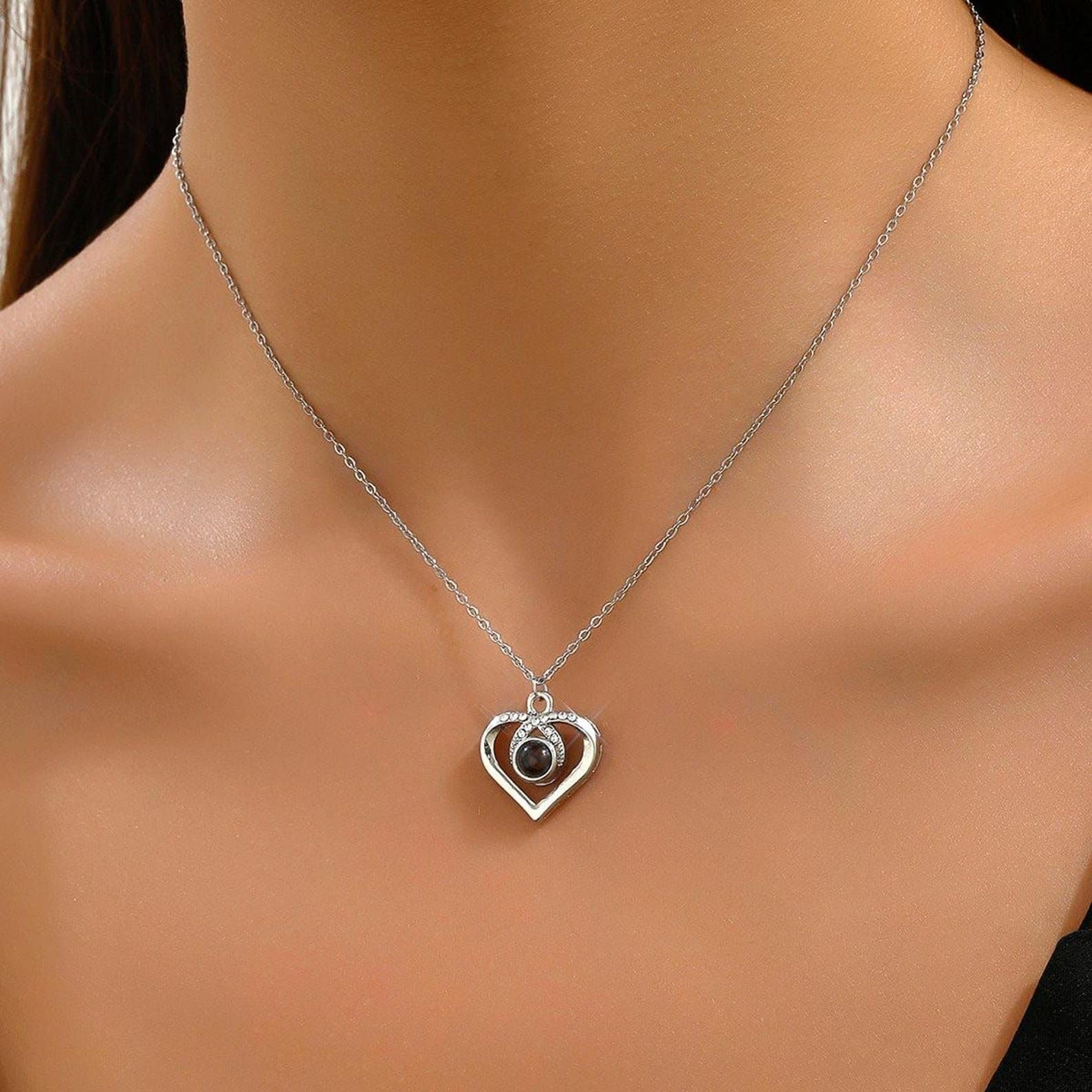 Ciondolo a cuore con foto proiettata personalizzata, collana ricordo per coppia