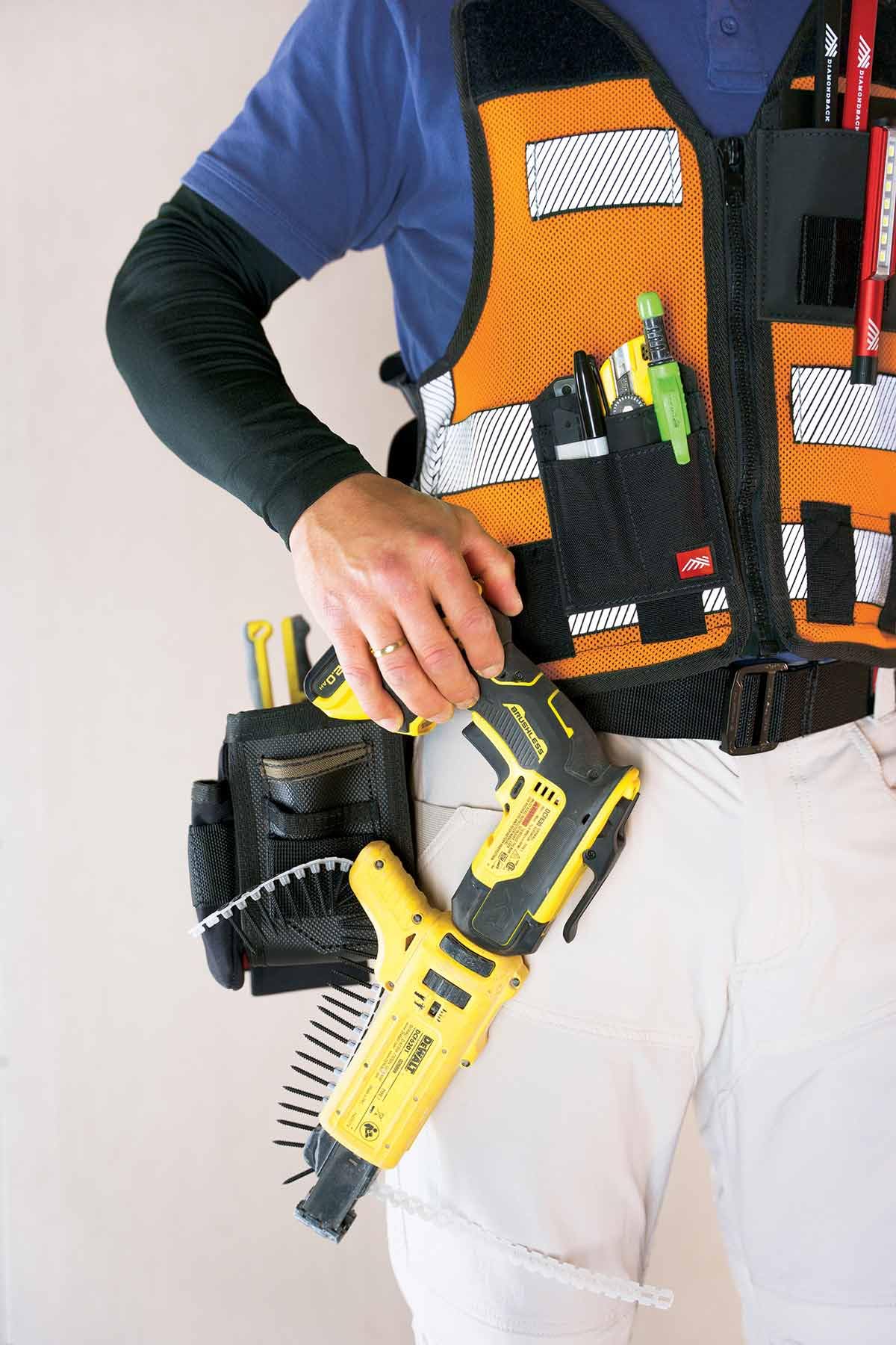 Diamondback Hi-Viz 701Blaze Orange Tool Vest - Safety Tool Vest for Carpenters, Roofers & Electricians (Medium/Large)