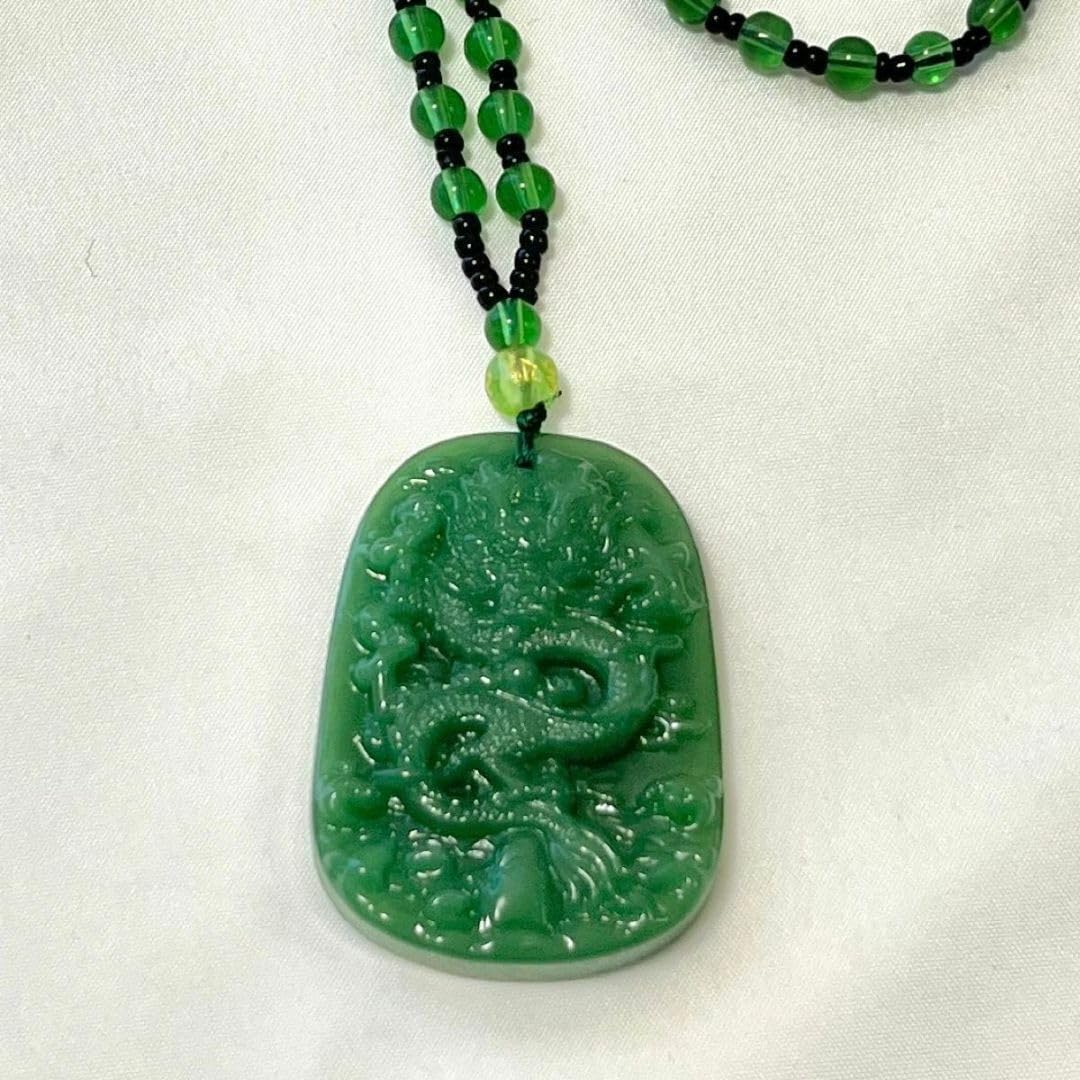 Amazon.co.jp: ヒスイ 翡翠 龍 ネックレス ドラゴン 開運 魔除け
